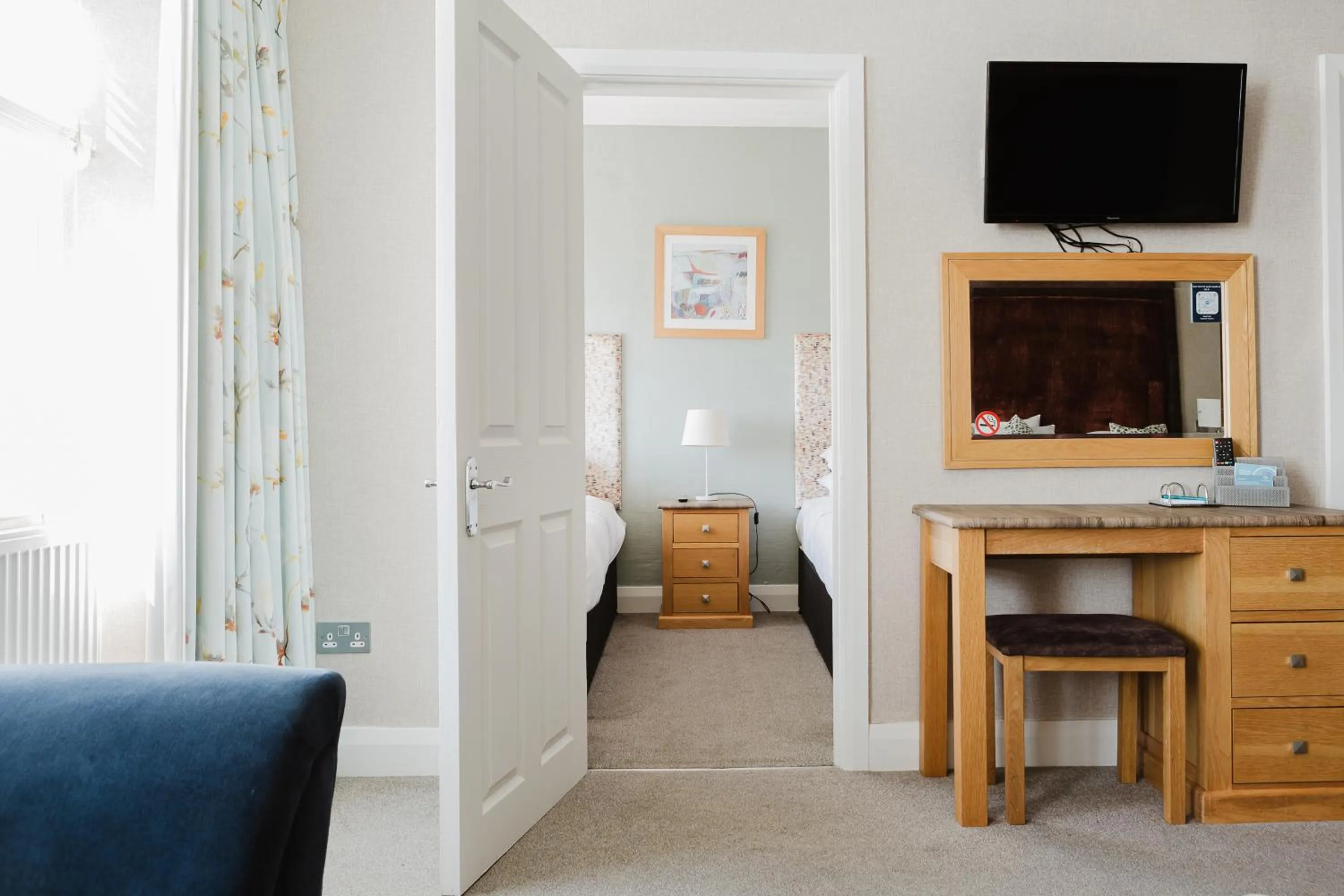 Bedroom, Bed in The Osborne Hotel