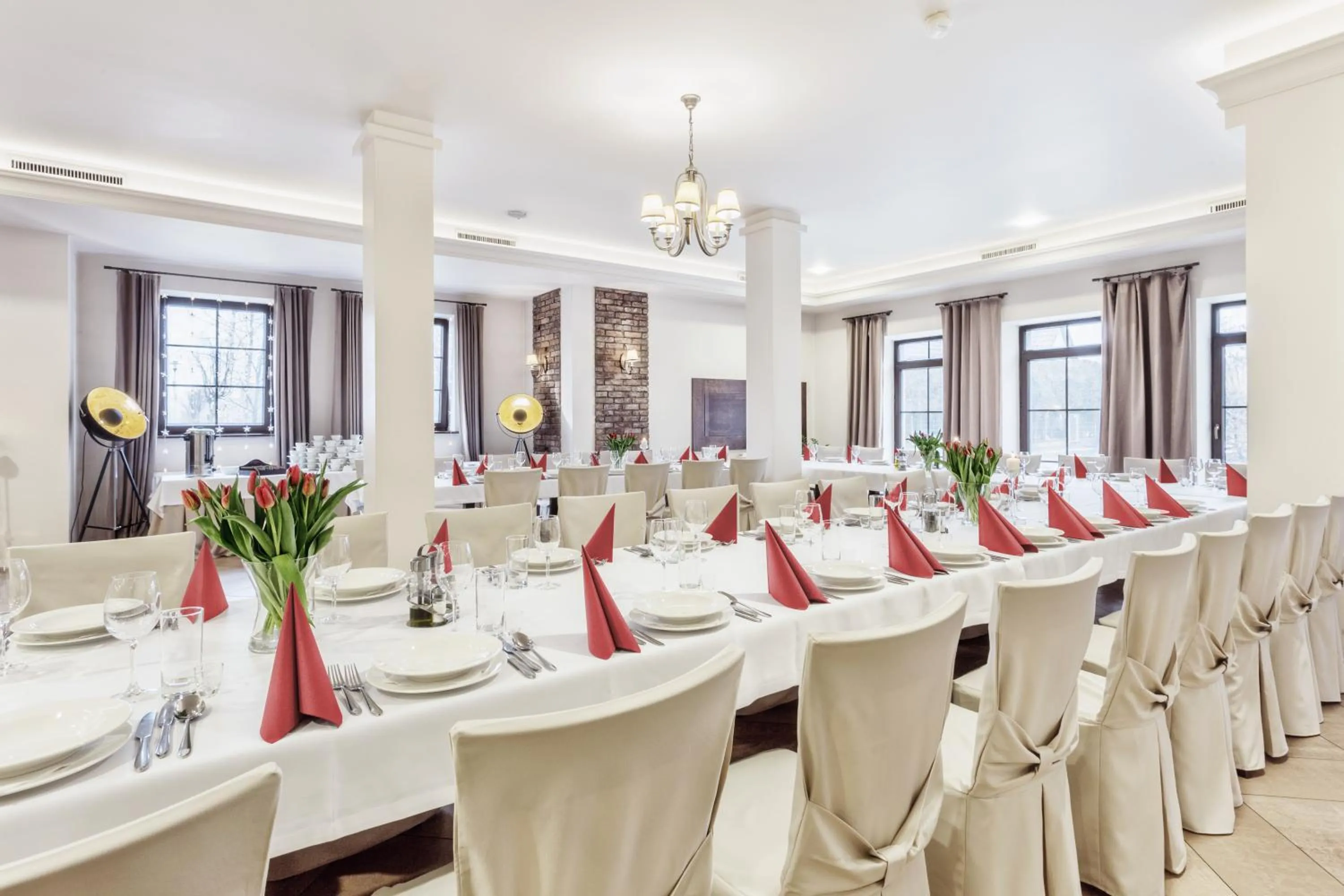 Hotel Modrzewiowy Dwór