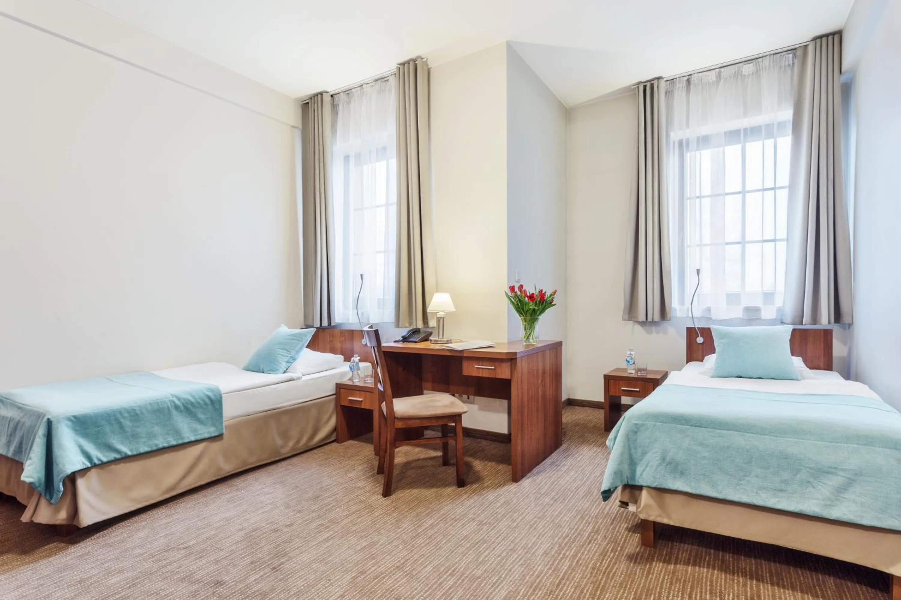 Bedroom, Bed in Hotel Modrzewiowy Dwór