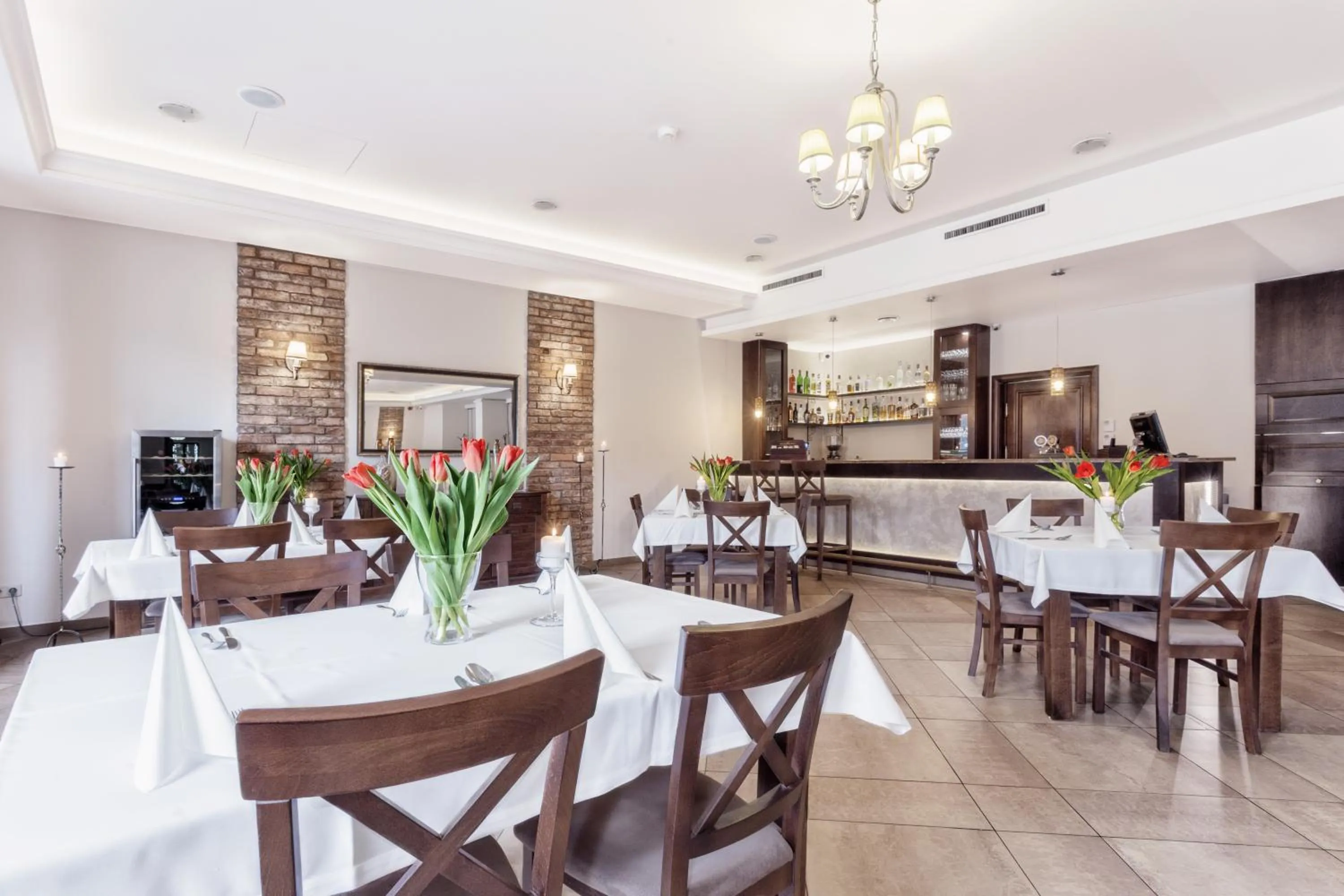 Restaurant/places to eat in Hotel Modrzewiowy Dwór