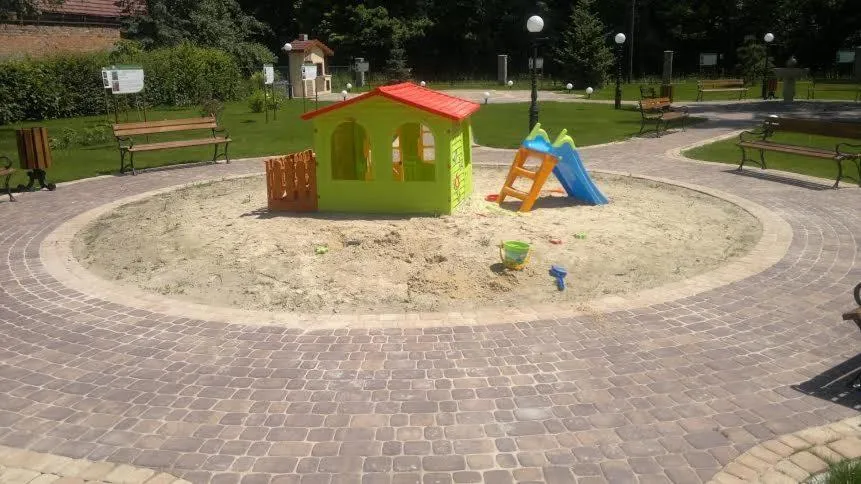 Children play ground in Hotel Modrzewiowy Dwór