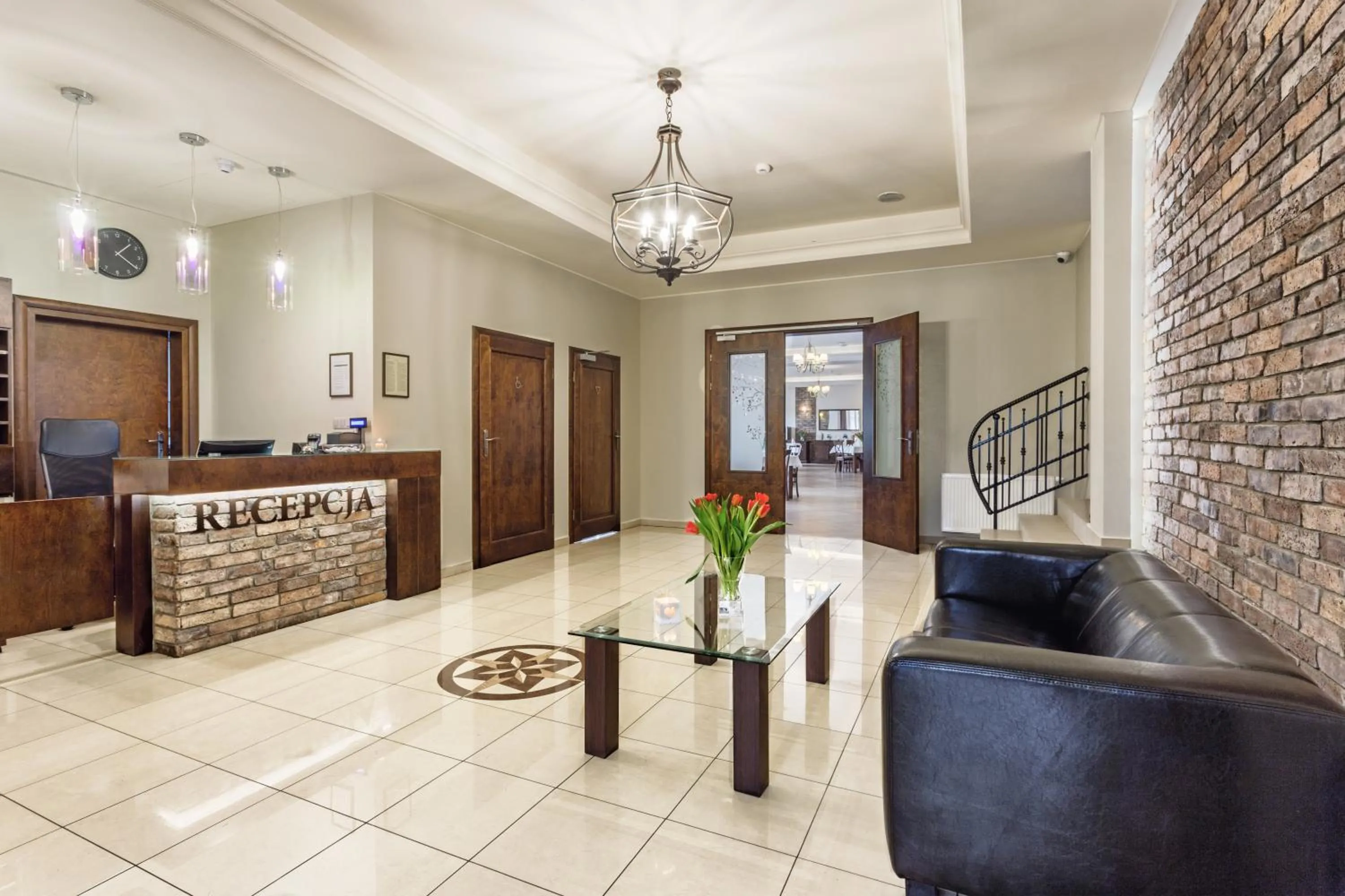 Hotel Modrzewiowy Dwór