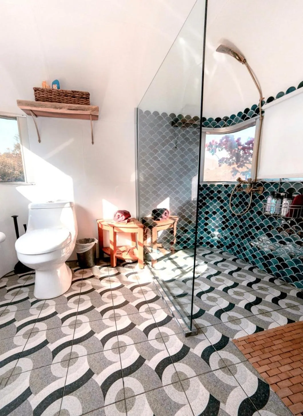 Shower in Arre Lulu Baja