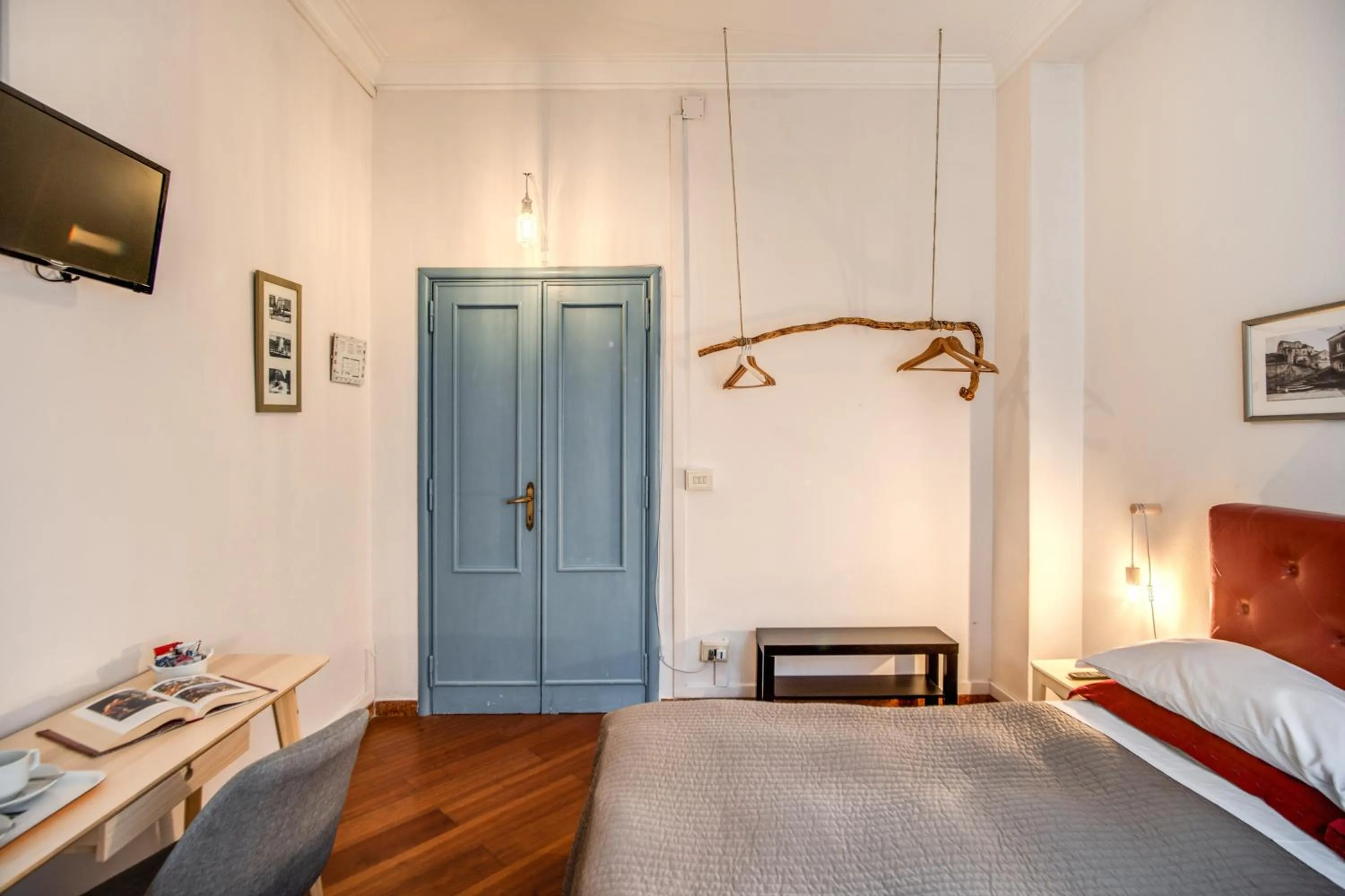 Photo of the whole room, Bed in Circus Maximus B&B