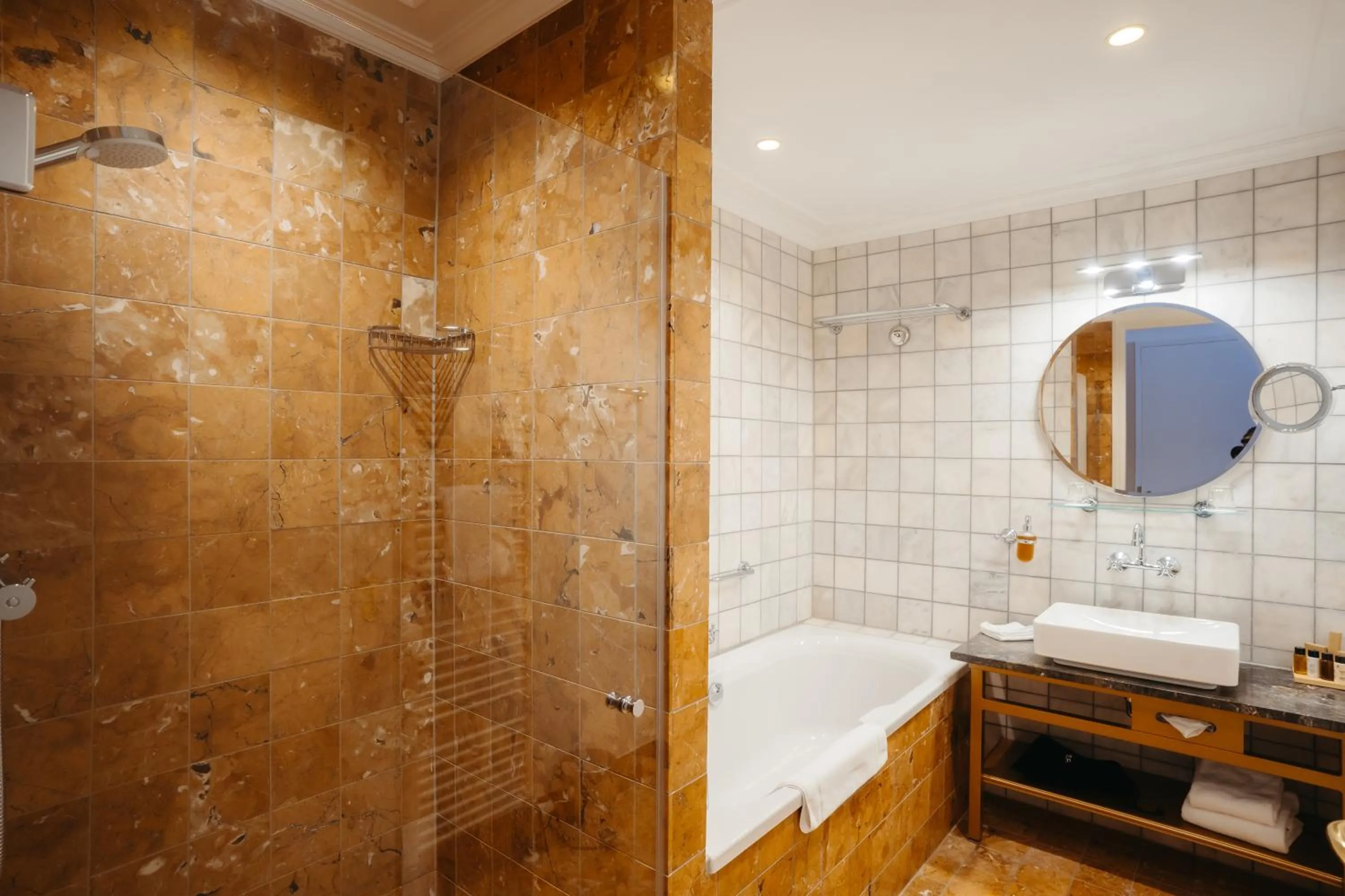 Bathroom in Grand Hotel Karel V