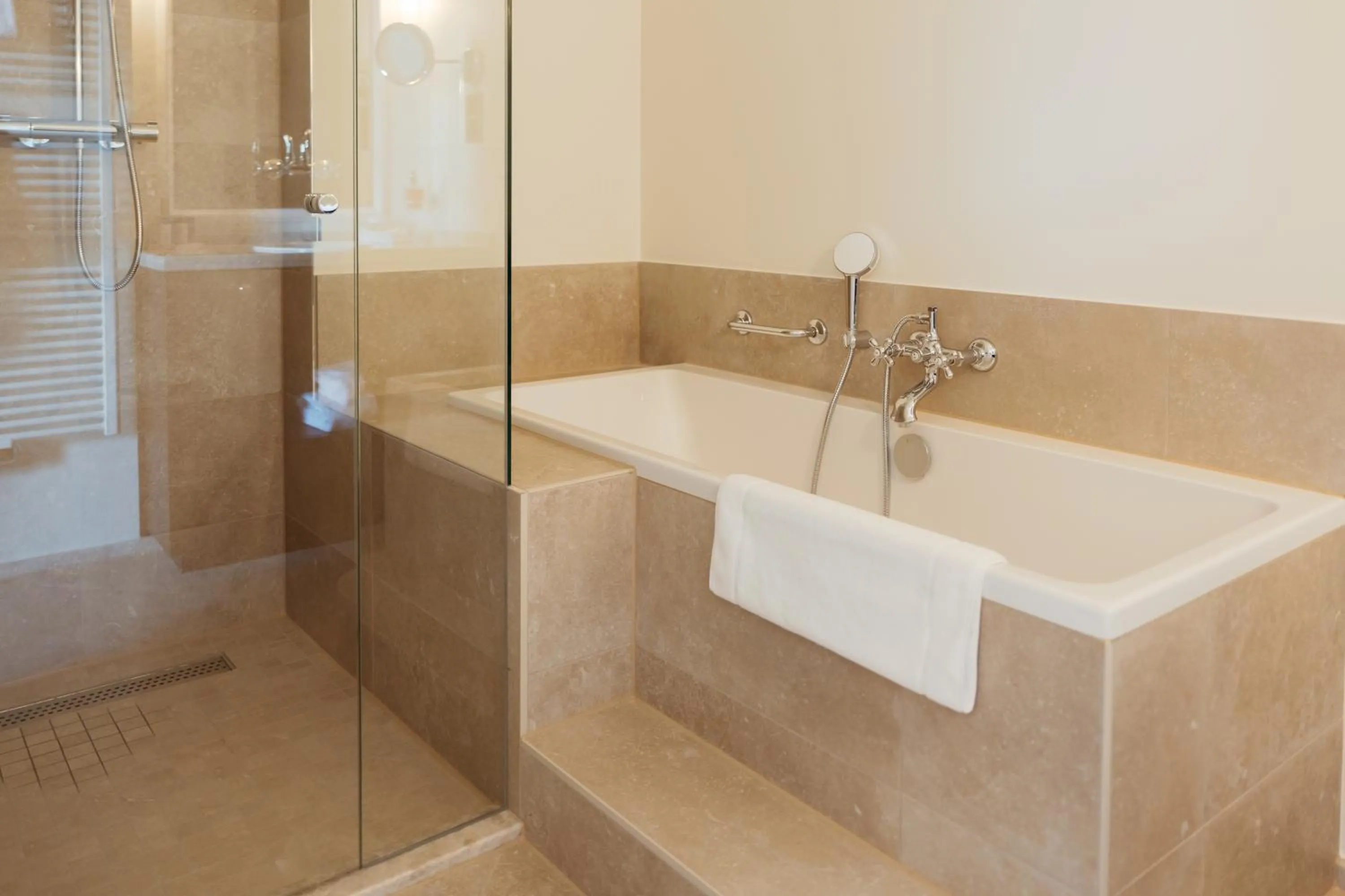 Bathroom in Grand Hotel Karel V