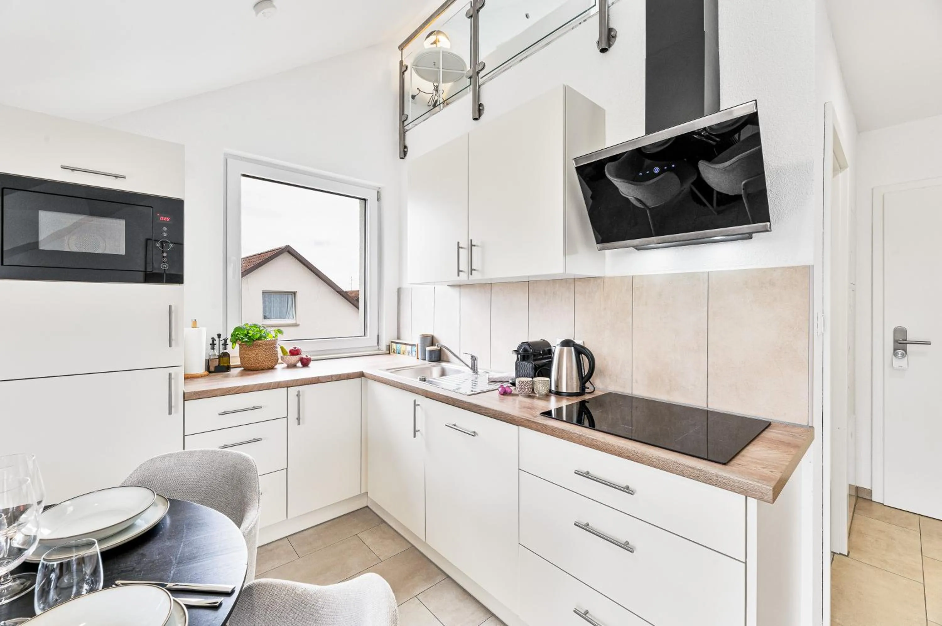 Coffee/tea facilities in The Serviced - Design Apartments