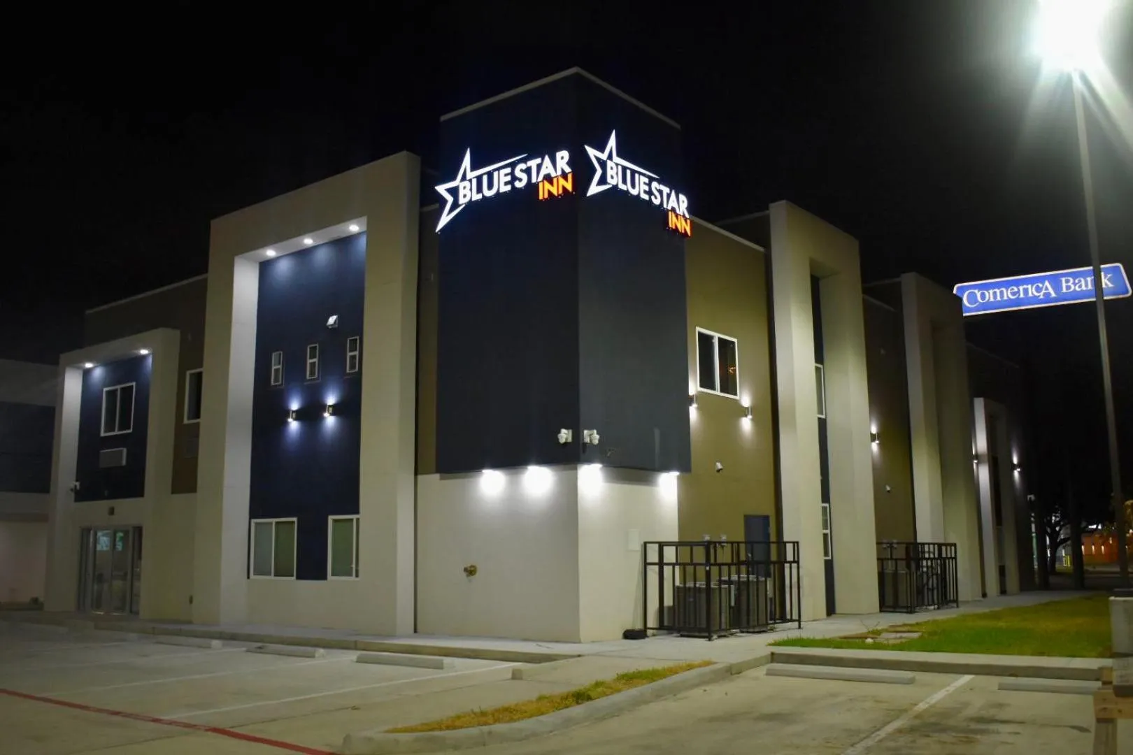 Property building in Blue Star Inn