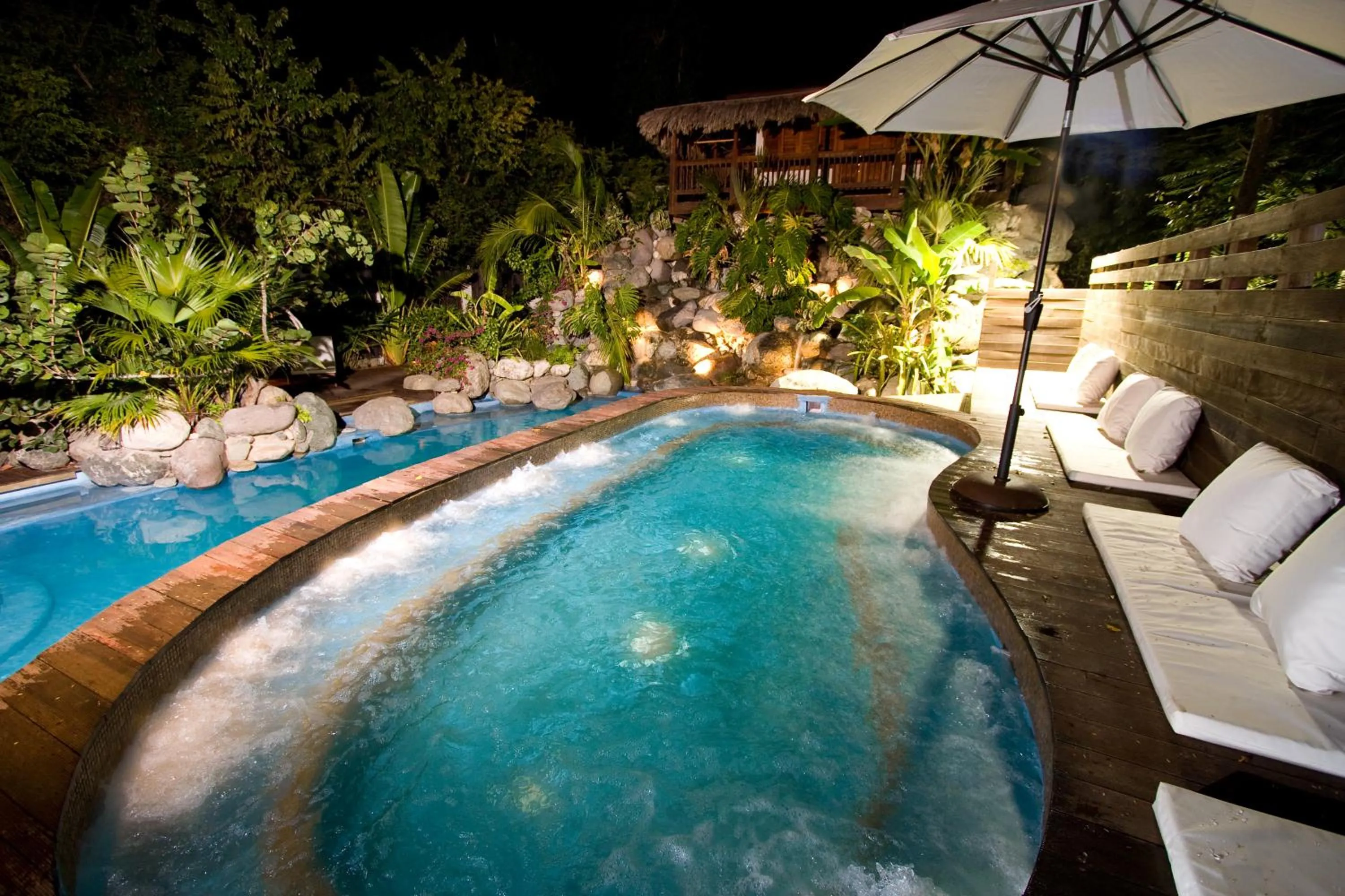 Hot Tub in Villas Sur Mer