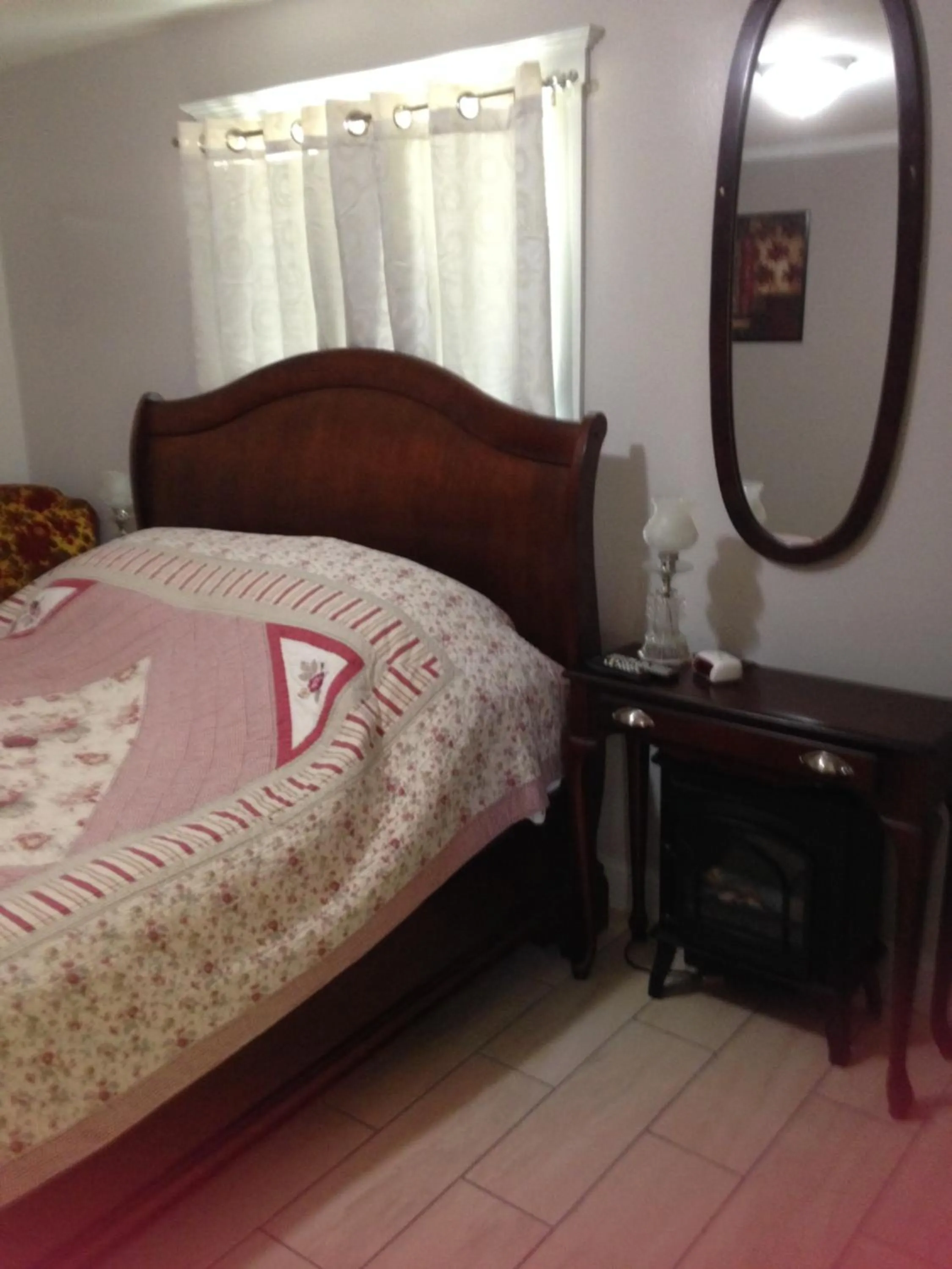 Bedroom, Bed in Foster Lake Inn