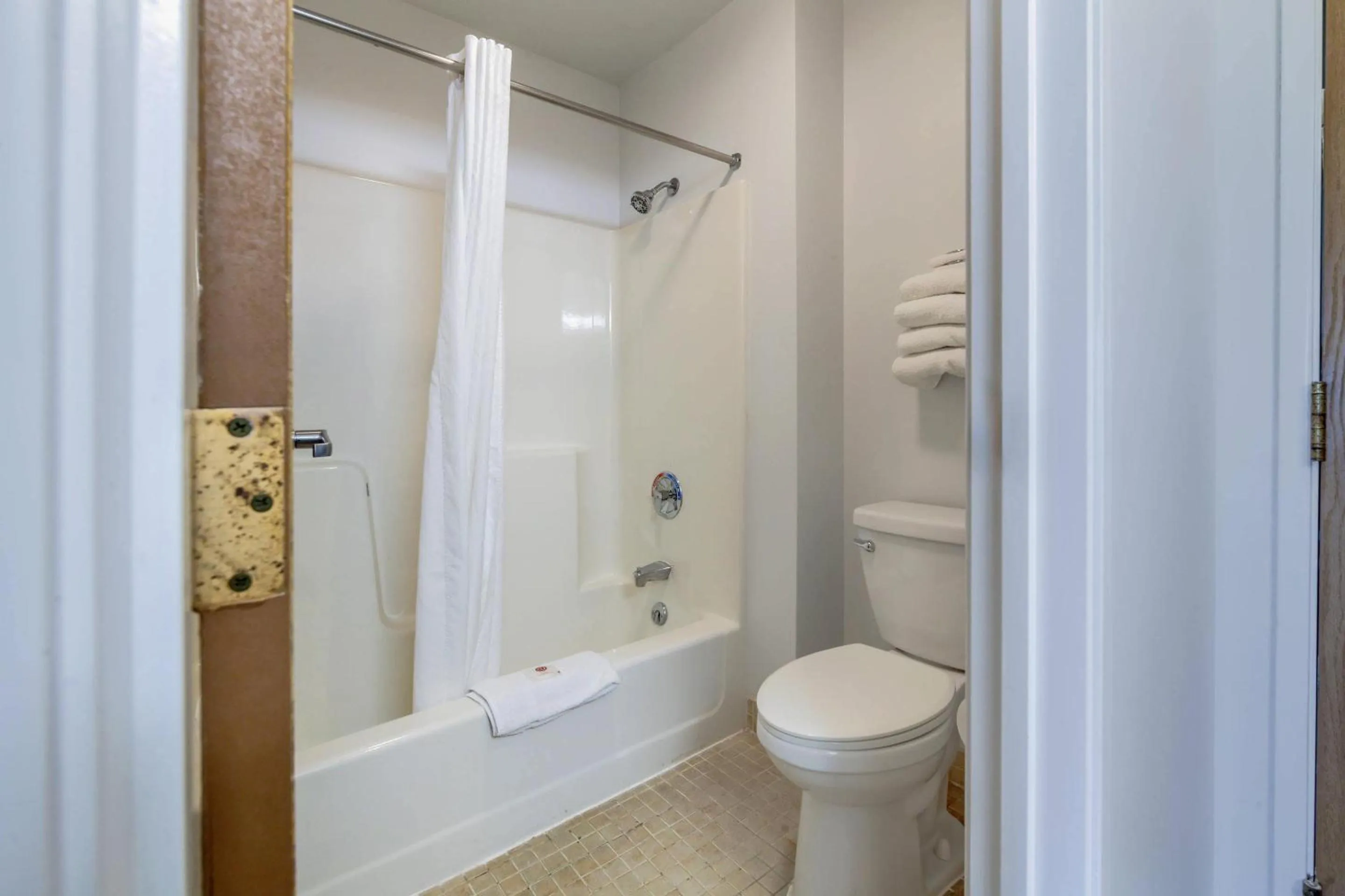 Bedroom in Atlantis Family Waterpark Hotel, an Ascend Collection Hotel