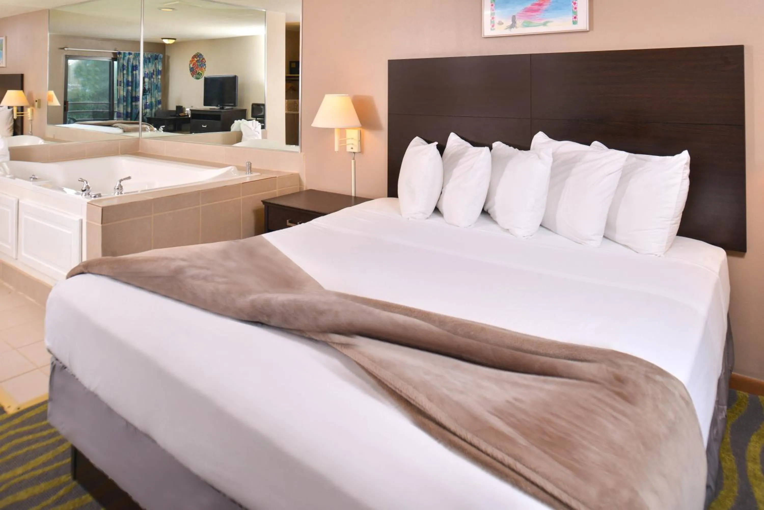 Hot Tub in Atlantis Family Waterpark Hotel, an Ascend Collection Hotel