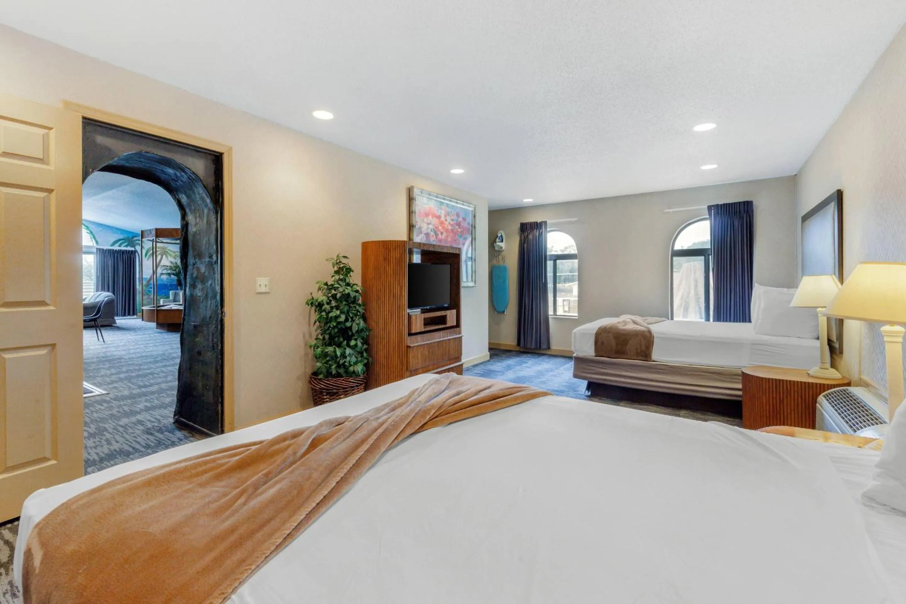 Bedroom in Atlantis Family Waterpark Hotel, an Ascend Collection Hotel