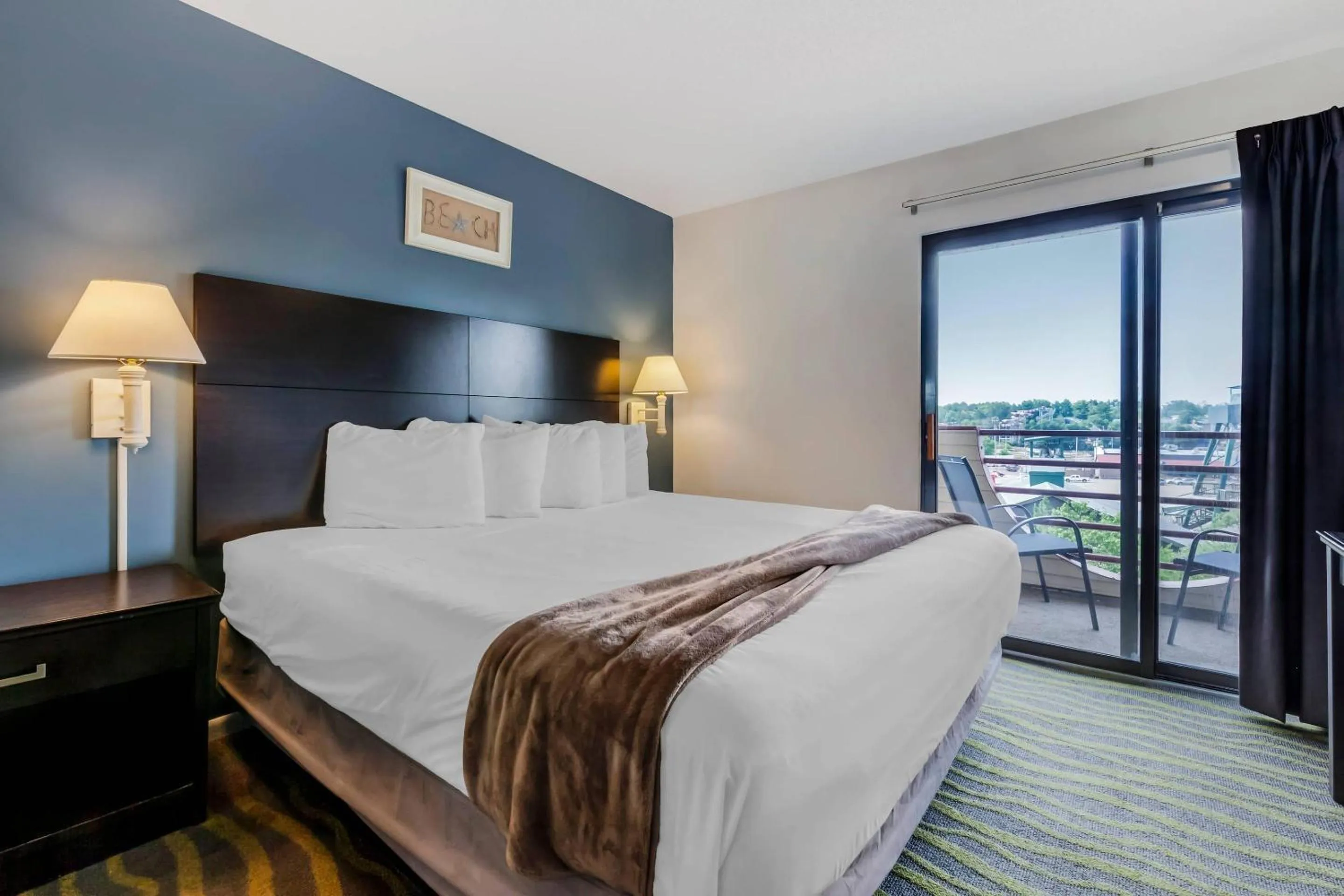 Bedroom in Atlantis Family Waterpark Hotel, an Ascend Collection Hotel