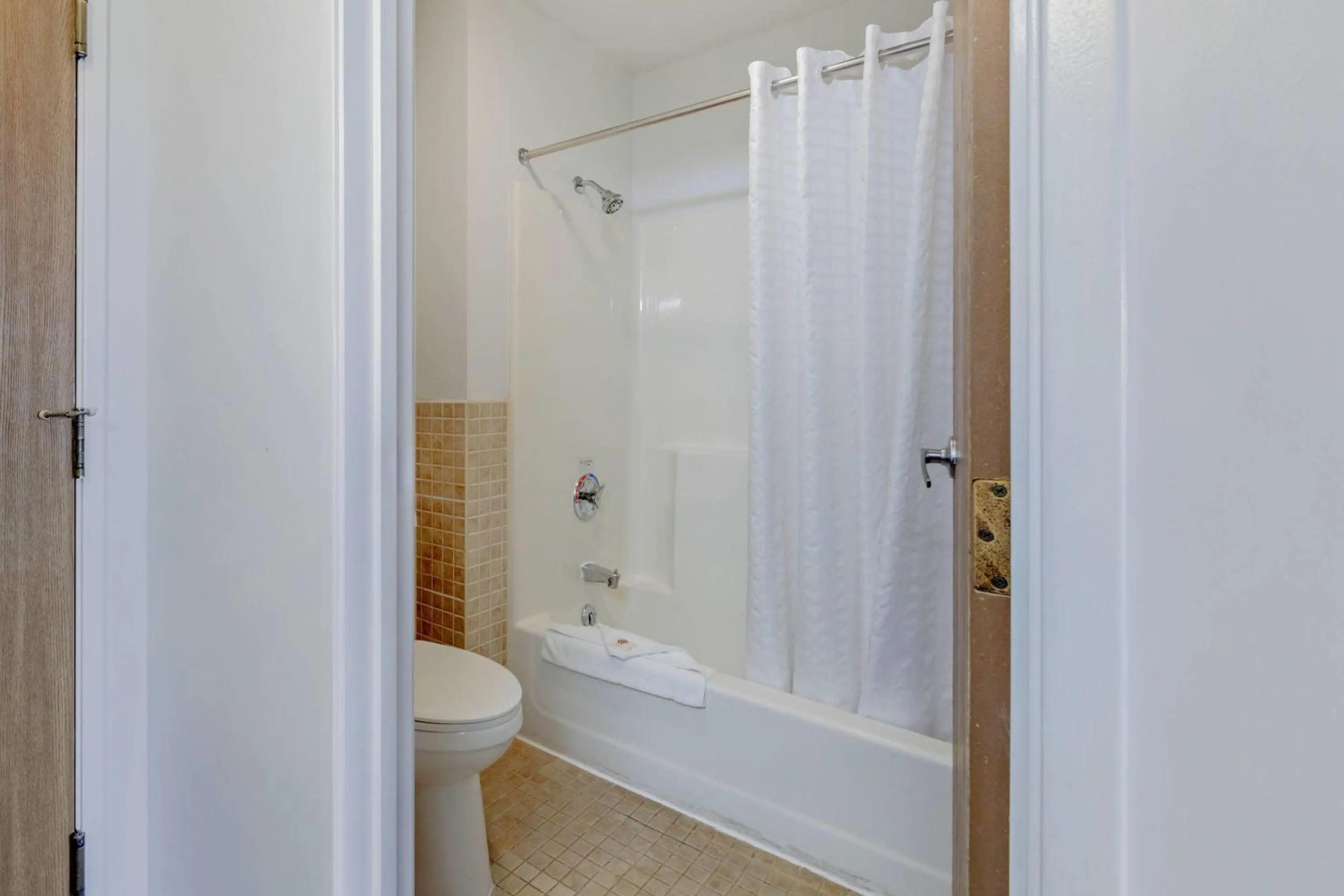 Bedroom in Atlantis Family Waterpark Hotel, an Ascend Collection Hotel