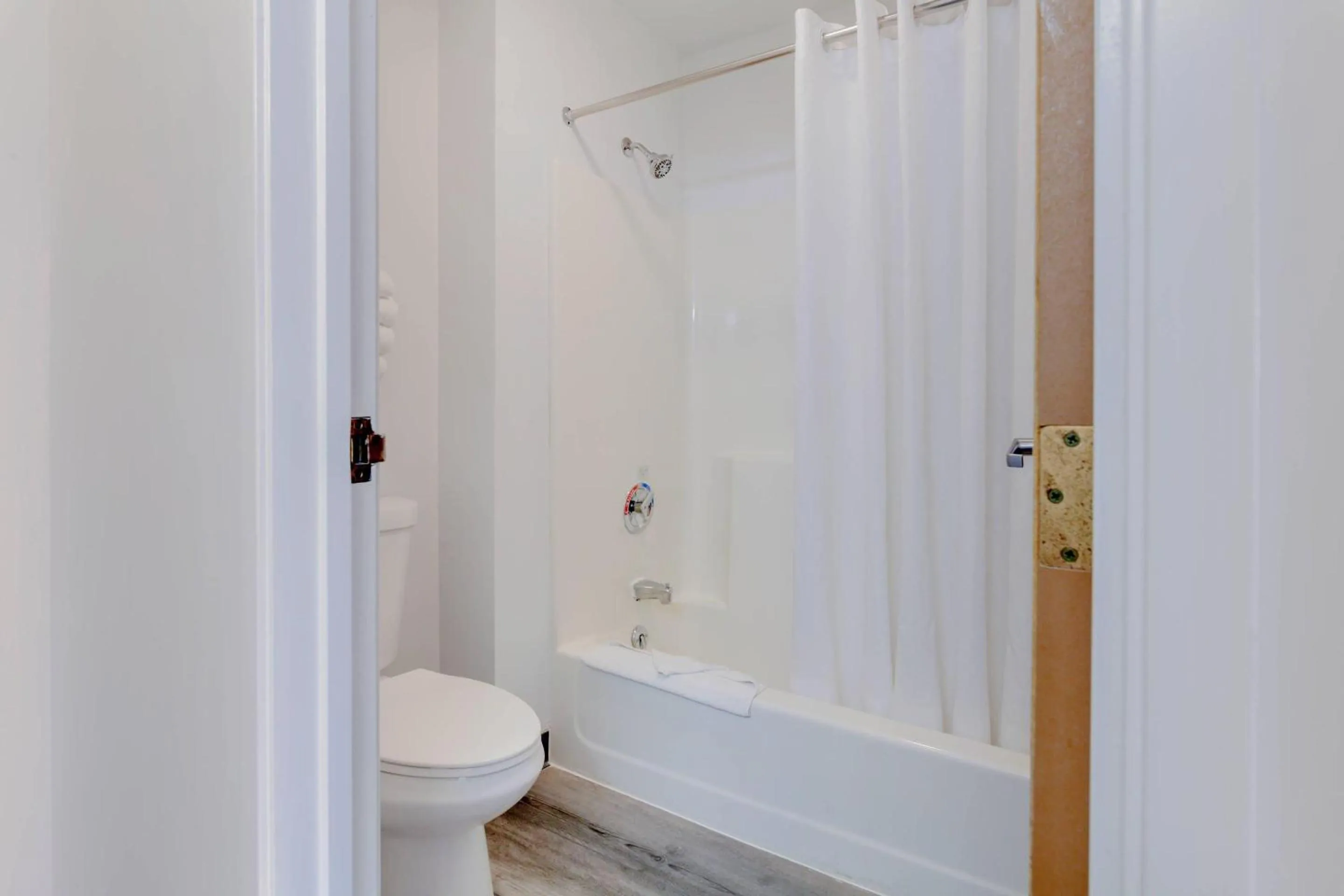 Bedroom in Atlantis Family Waterpark Hotel, an Ascend Collection Hotel