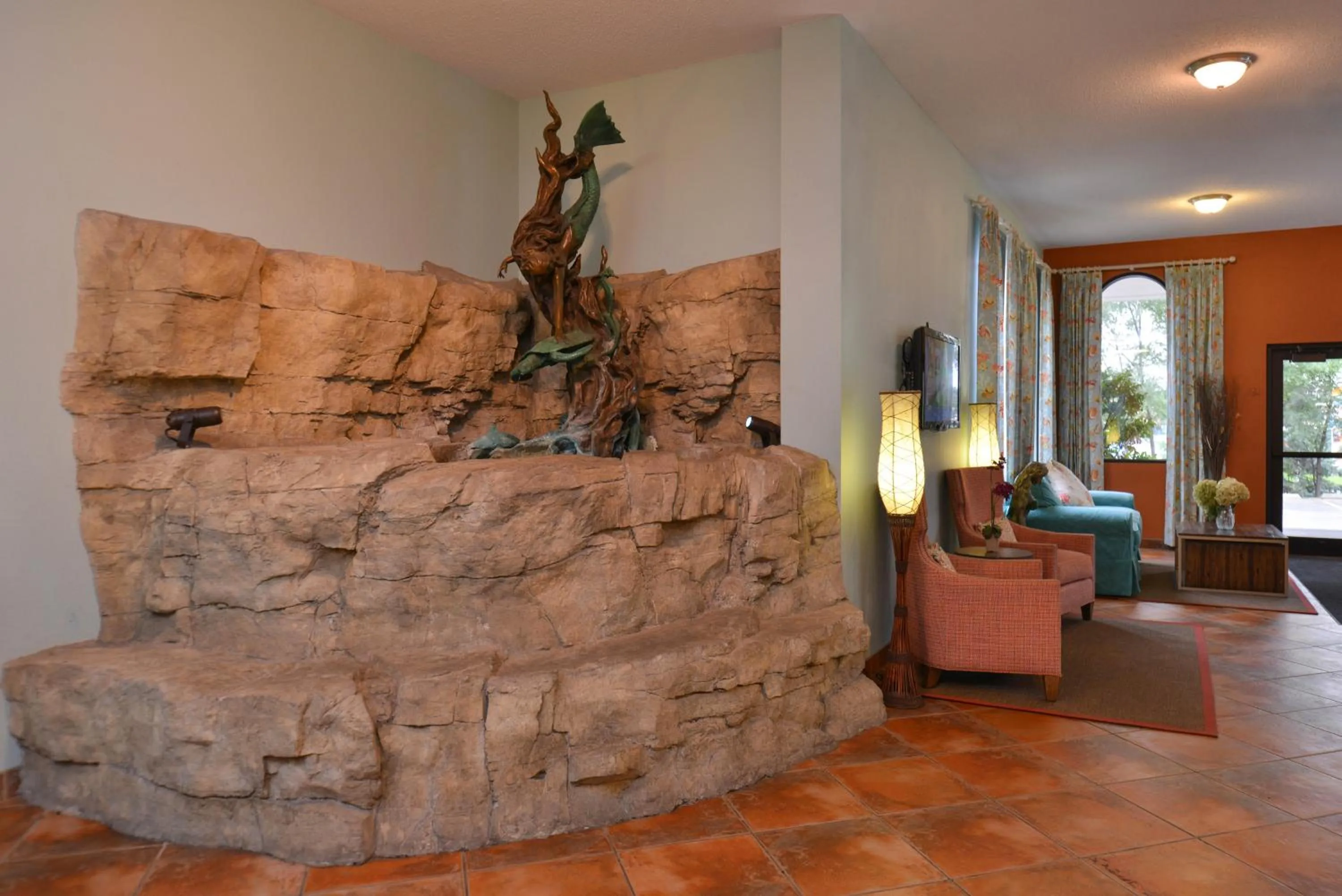 Communal lounge/ TV room in Atlantis Family Waterpark Hotel, an Ascend Collection Hotel