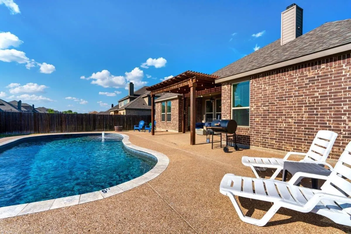 The Noble House Near Magnolia & Baylor W Pool