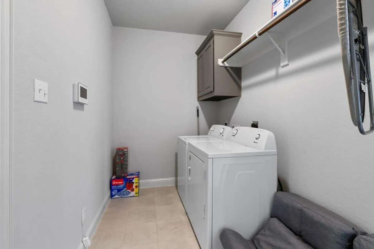 The Noble House Near Magnolia & Baylor W Pool