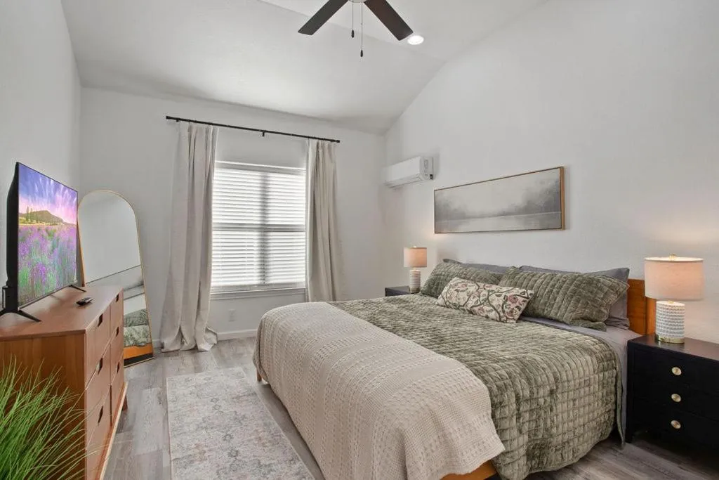 Bed in Starlight Horizon