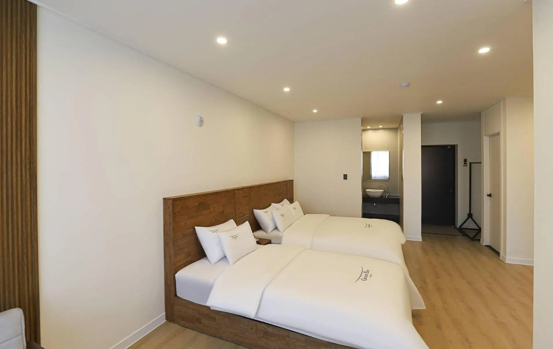 Bed in Hotel Grand Bay Boryeong