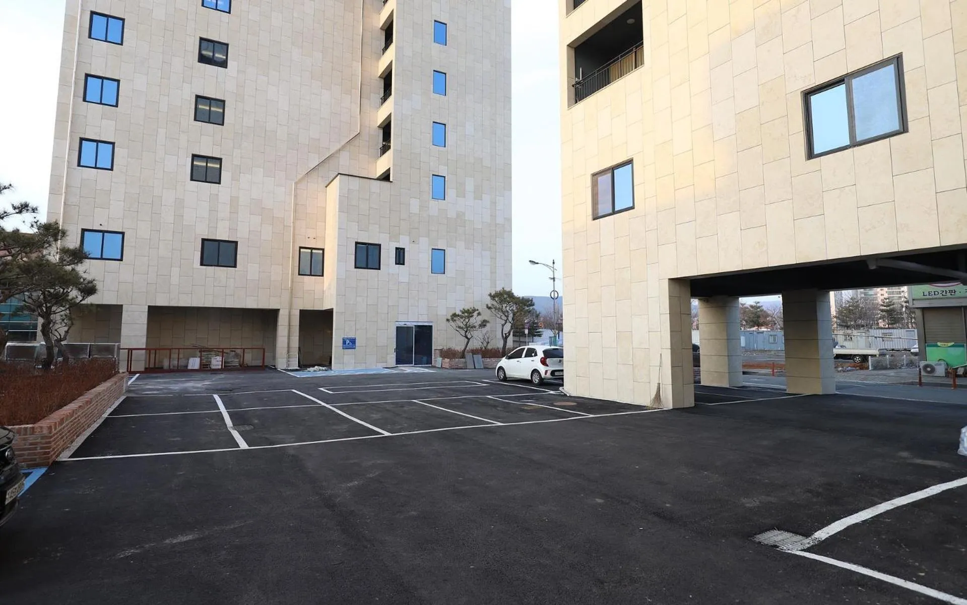 Parking in Hotel Grand Bay Boryeong