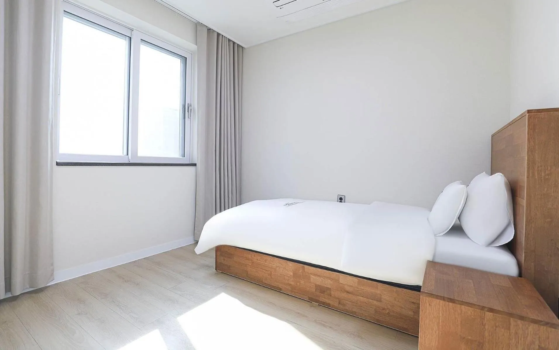 Bed in Hotel Grand Bay Boryeong