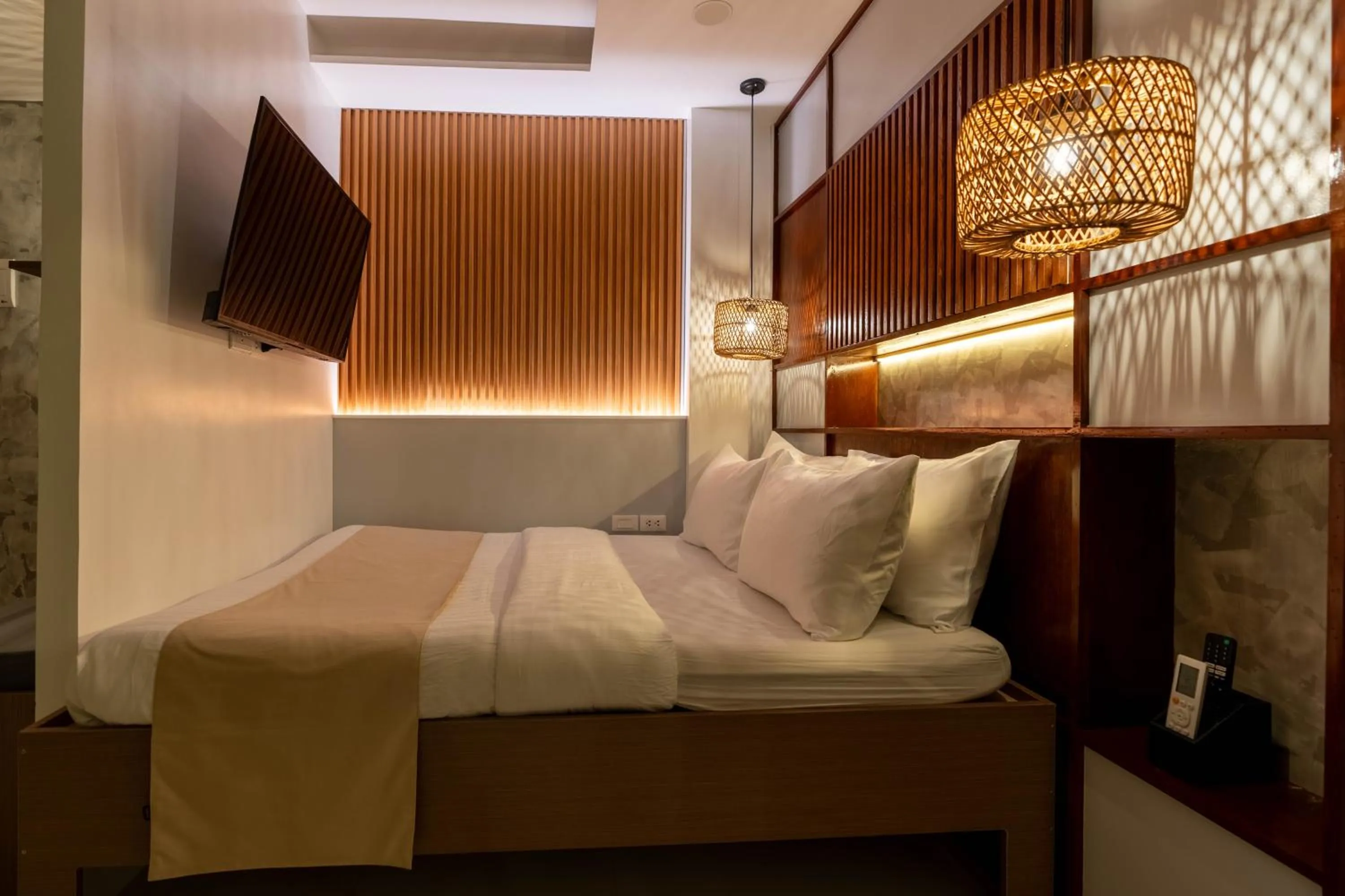 Bed in Serene Oasis Resort - Oslob Cebu Philippines