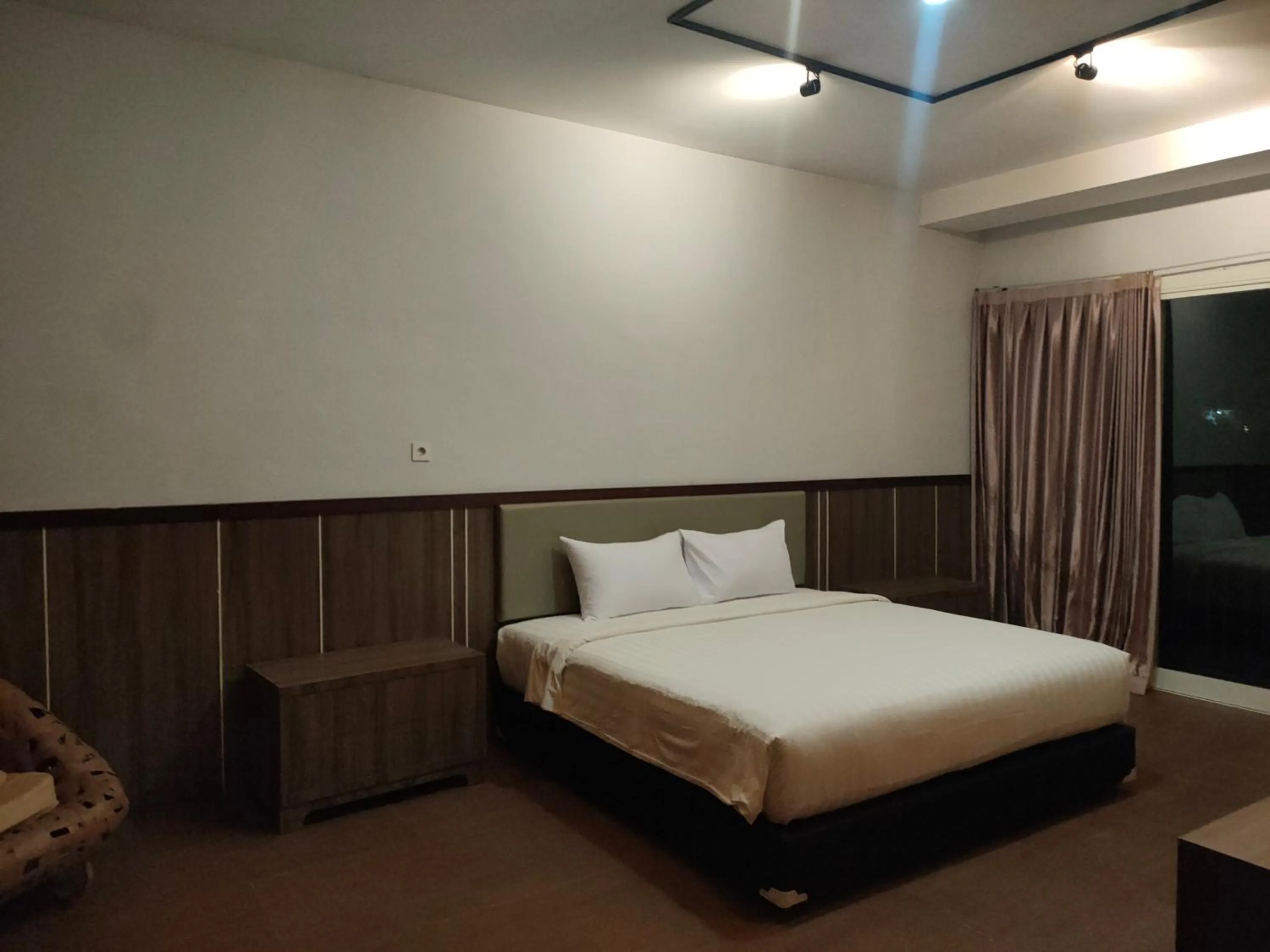 Bed in Bwalk Hotel Malang