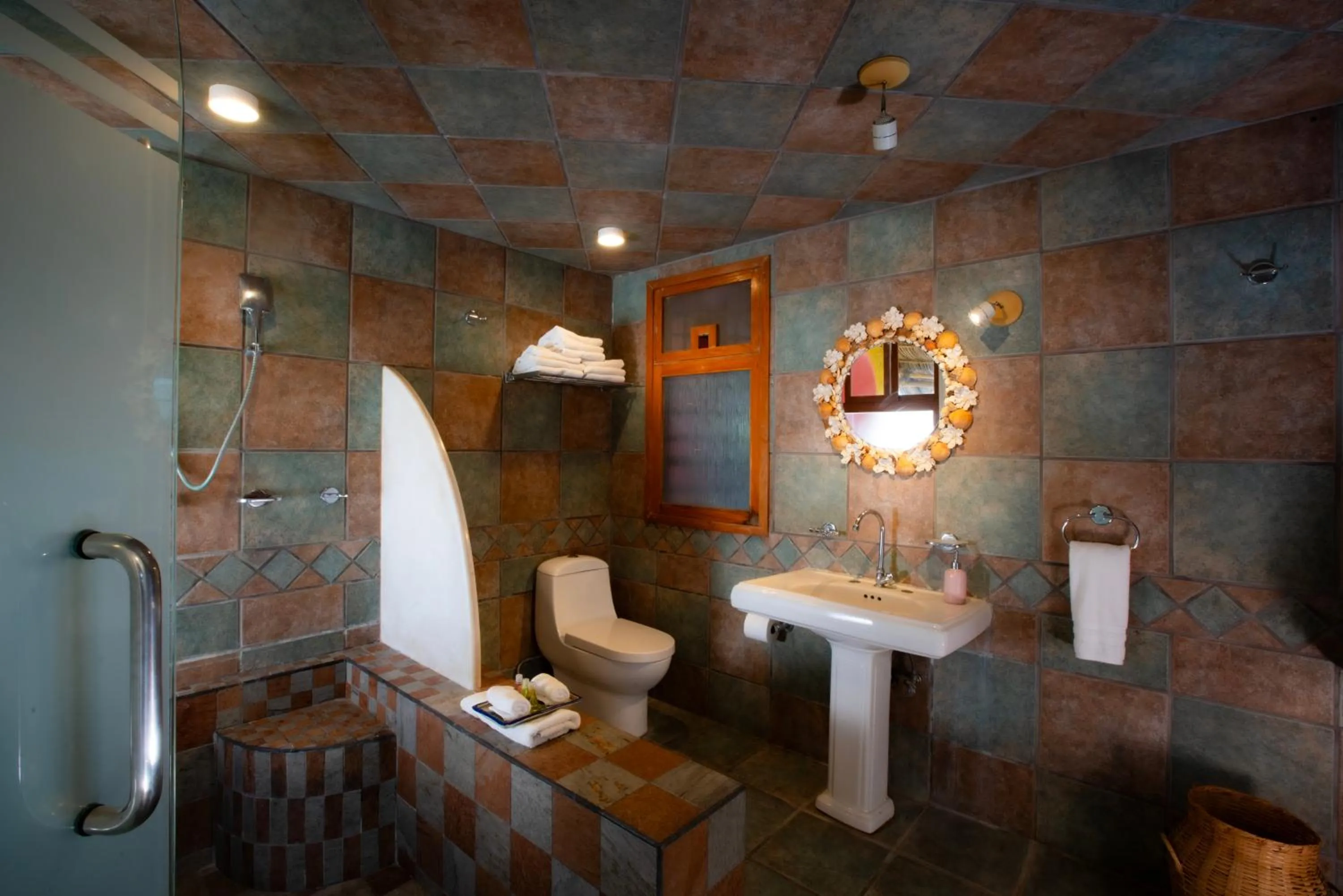 Bathroom in Villa Bella Bed & Breakfast Inn