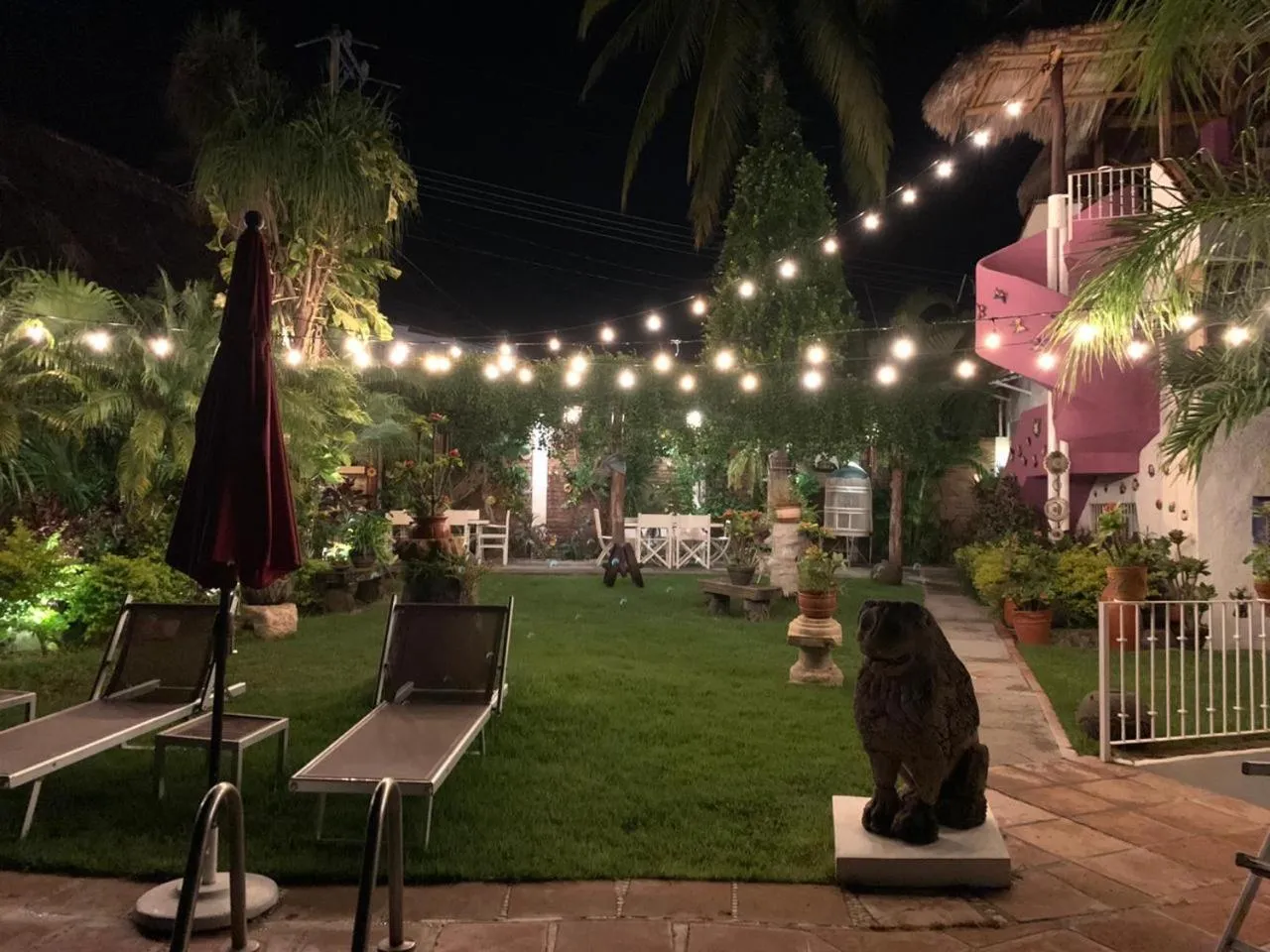 Garden in Villa Bella Bed & Breakfast Inn