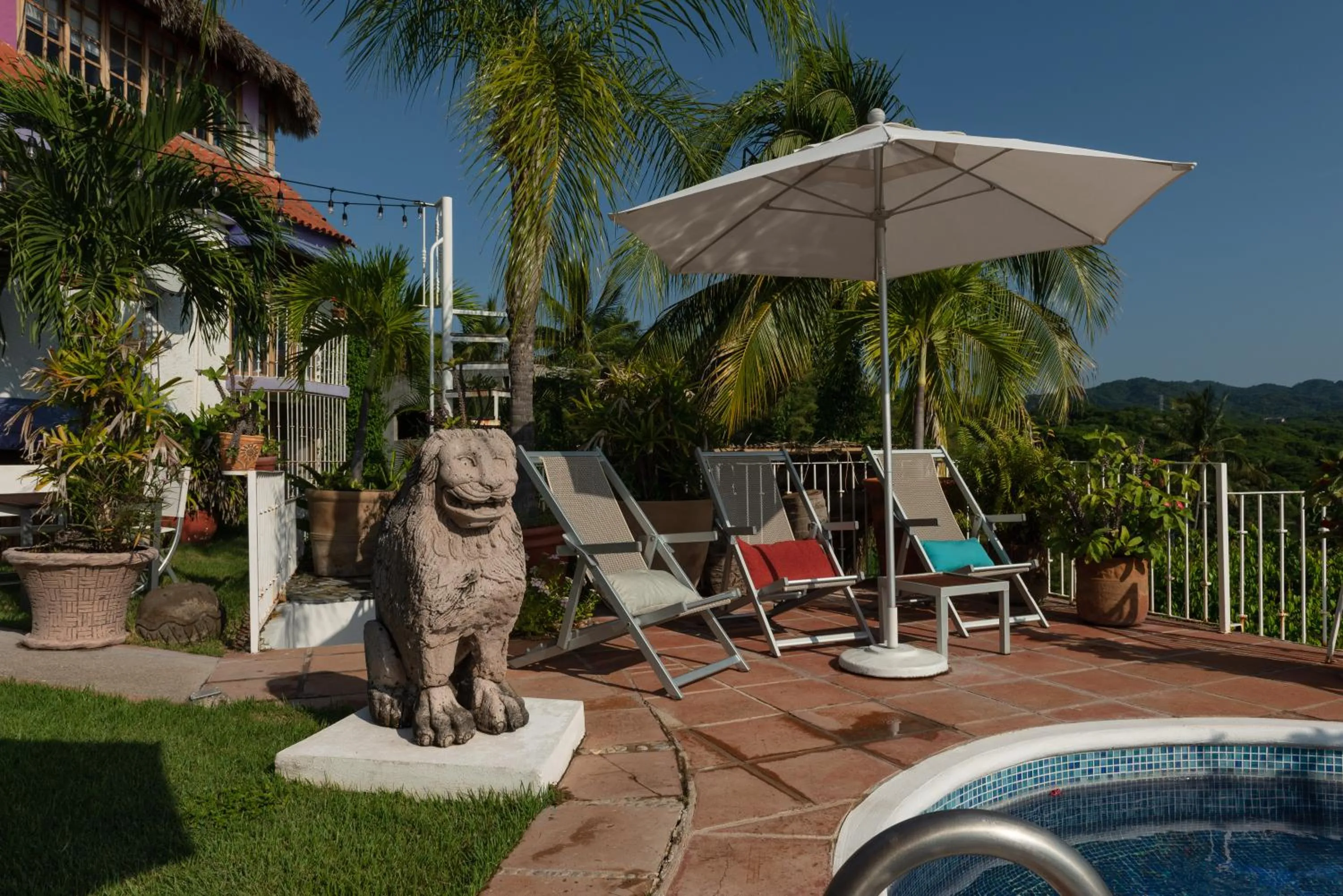 Patio in Villa Bella Bed & Breakfast Inn