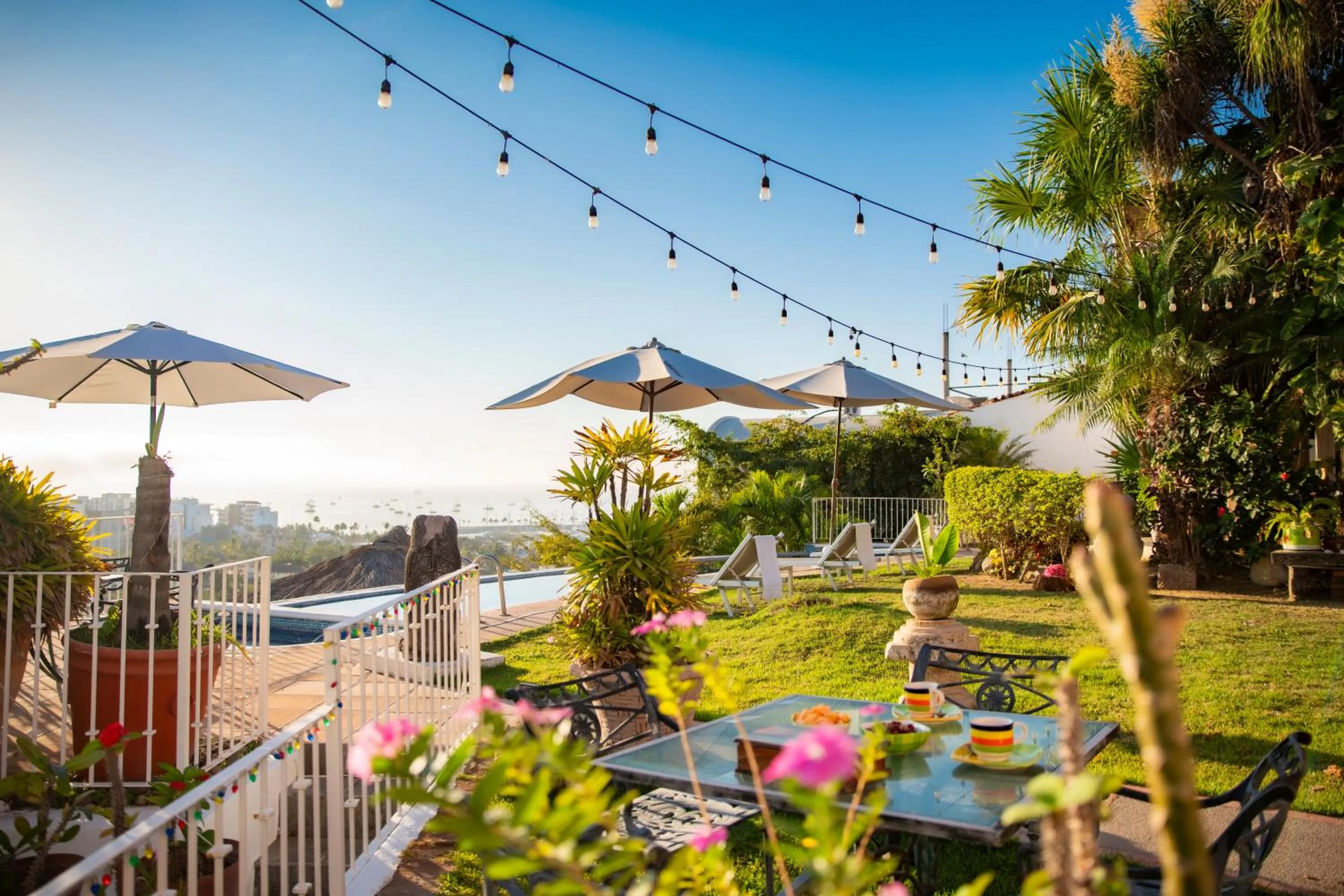 Patio in Villa Bella Bed & Breakfast Inn