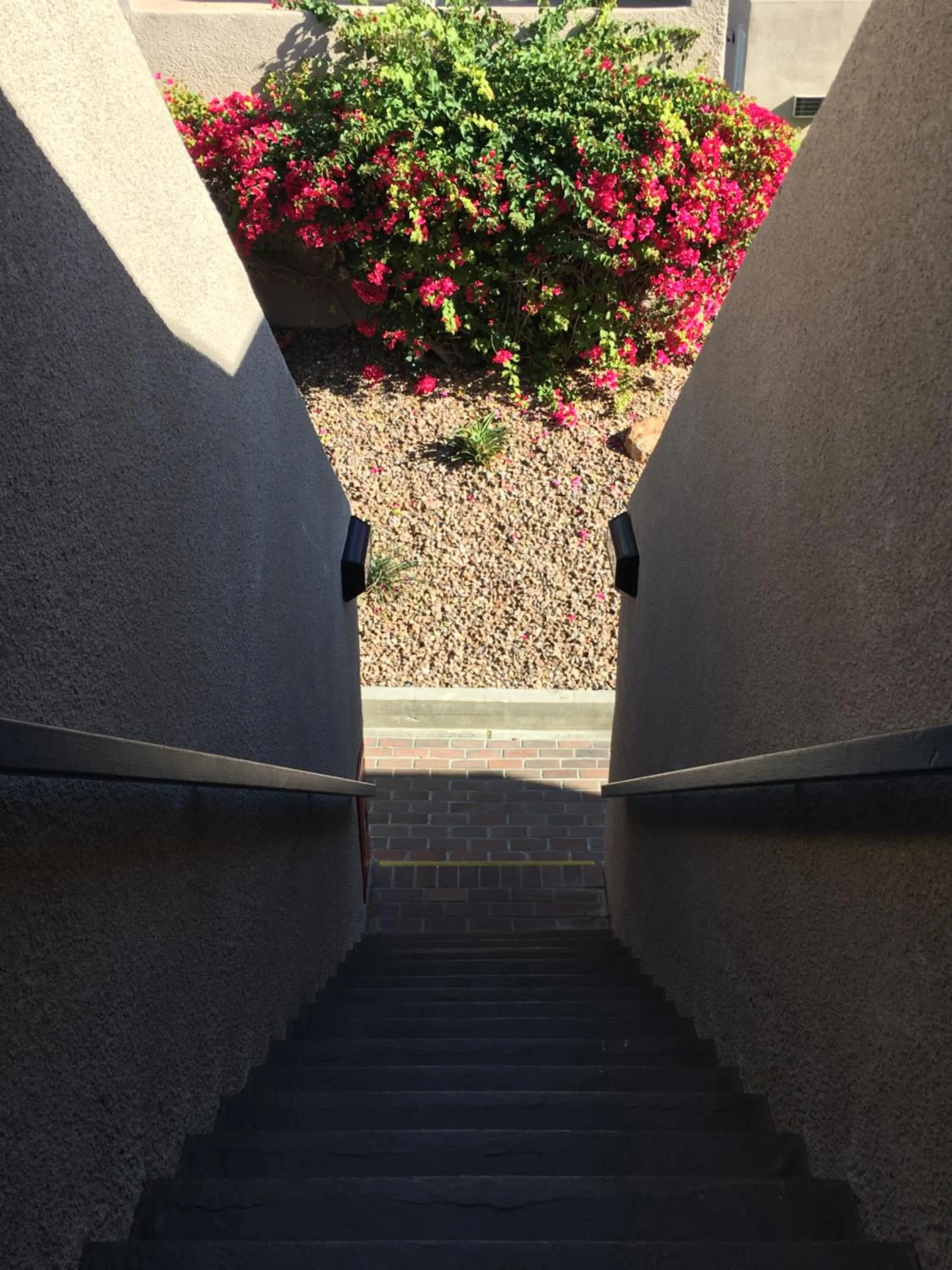 Facade/entrance in GetAways at Vista Mirage Resort