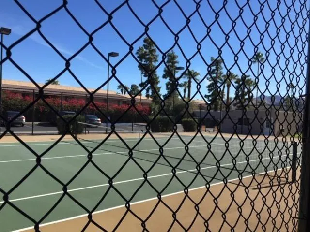 Tennis court in GetAways at Vista Mirage Resort