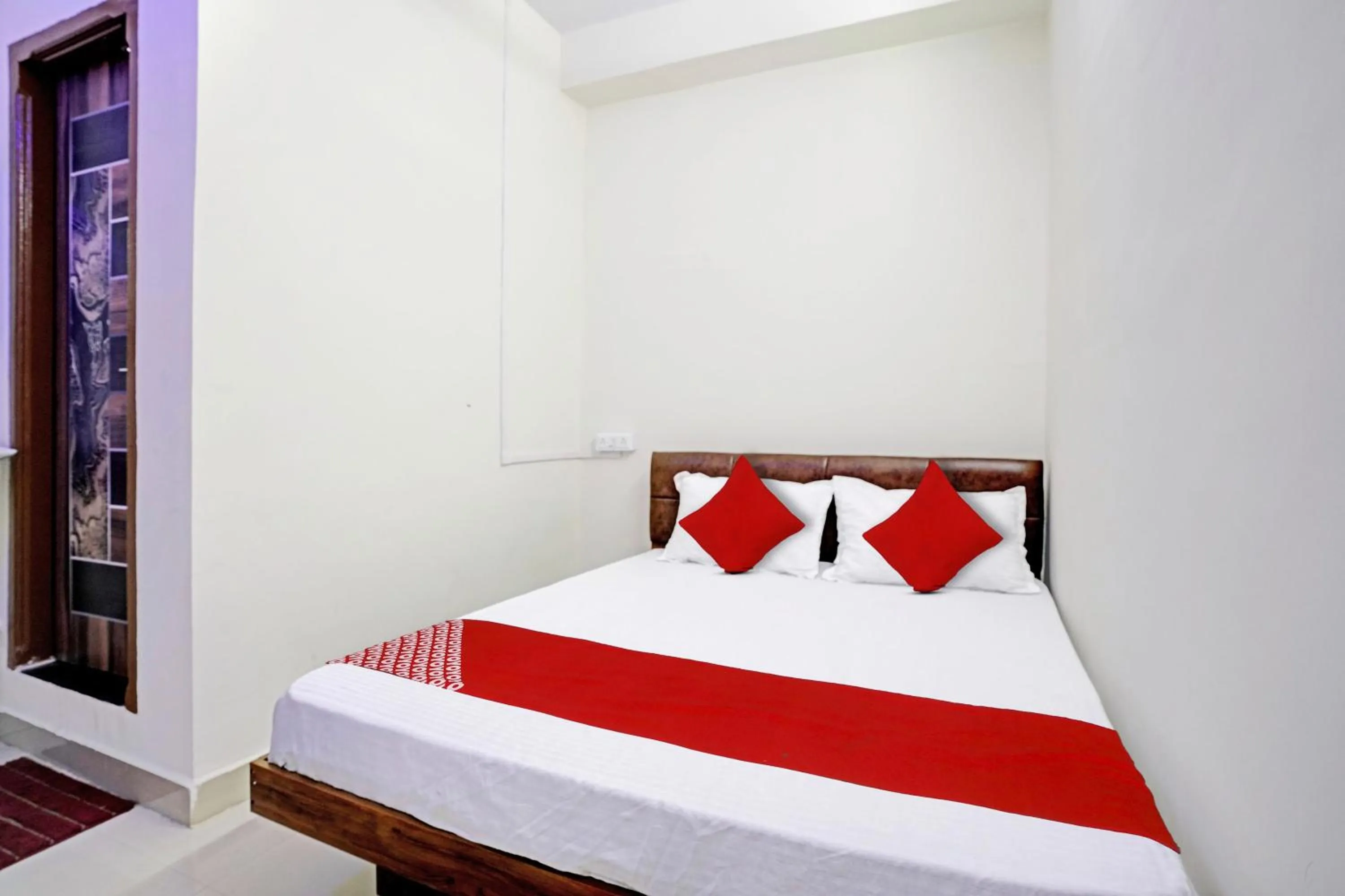 Bedroom, Bed in Hotel O Day2Day