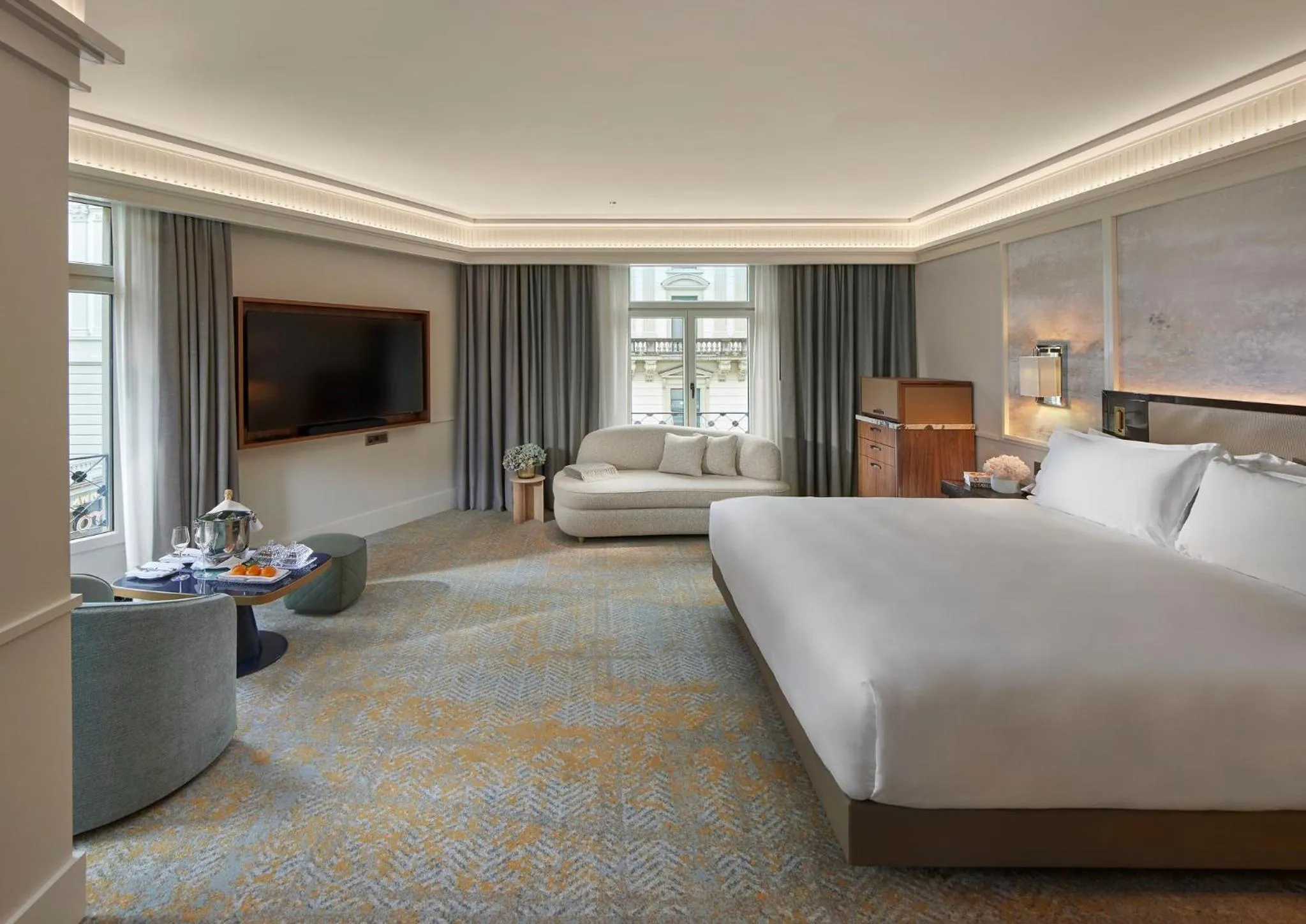 Property building, Bed in Mandarin Oriental Savoy, Zurich