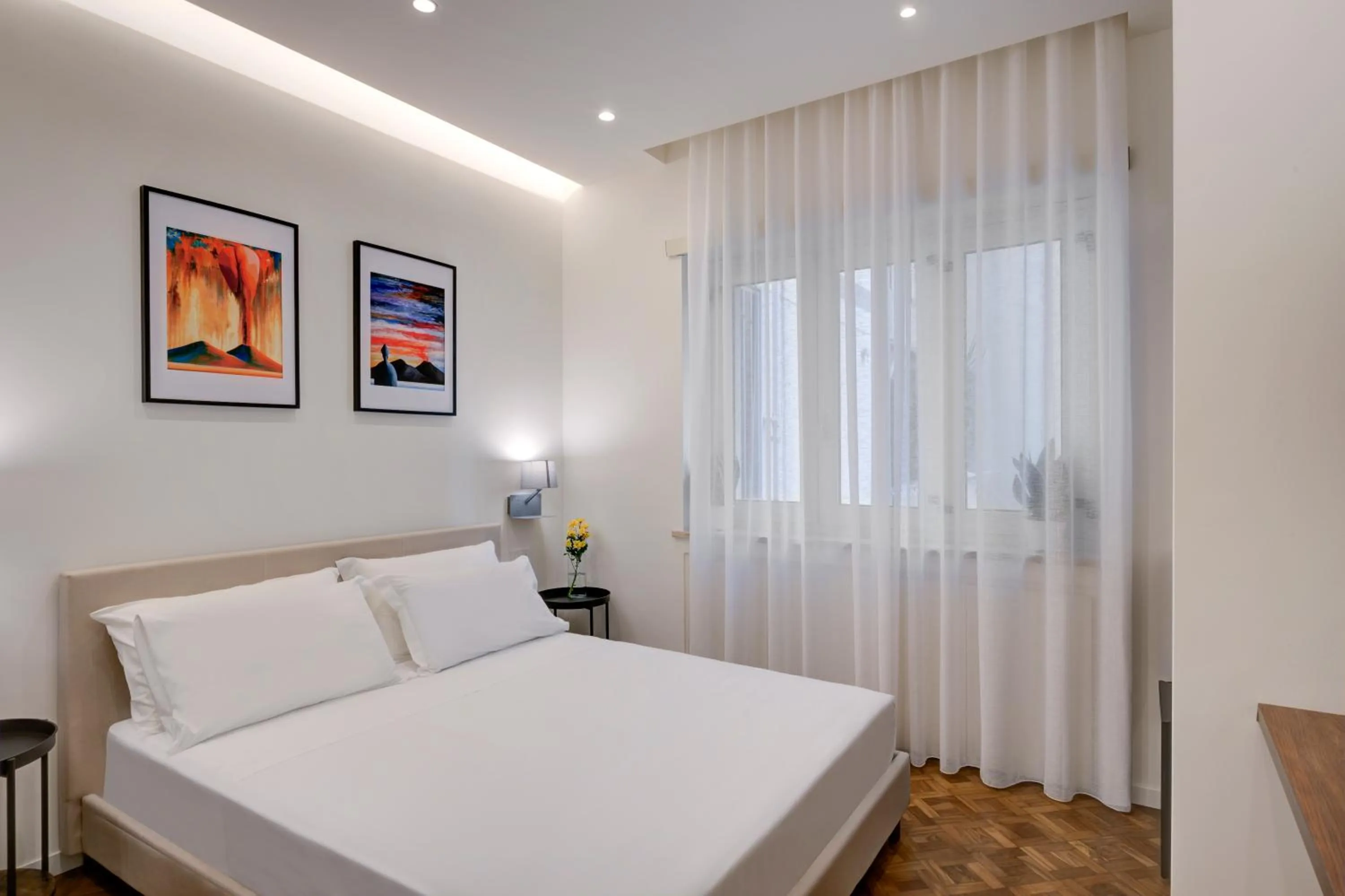 Bed in Well Suites - Piazza dei Martiri