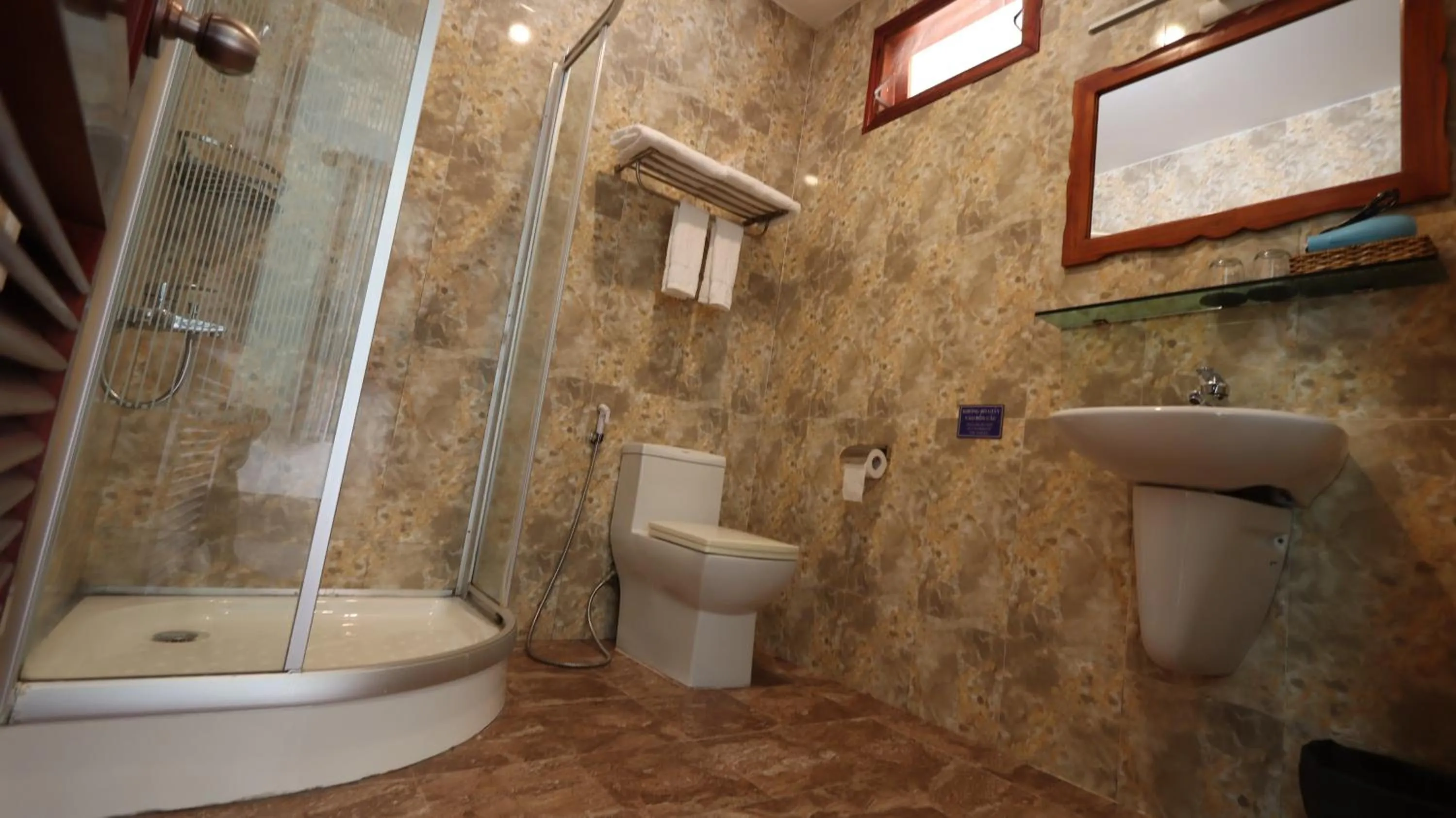 Shower in Hong Bin Bungalow