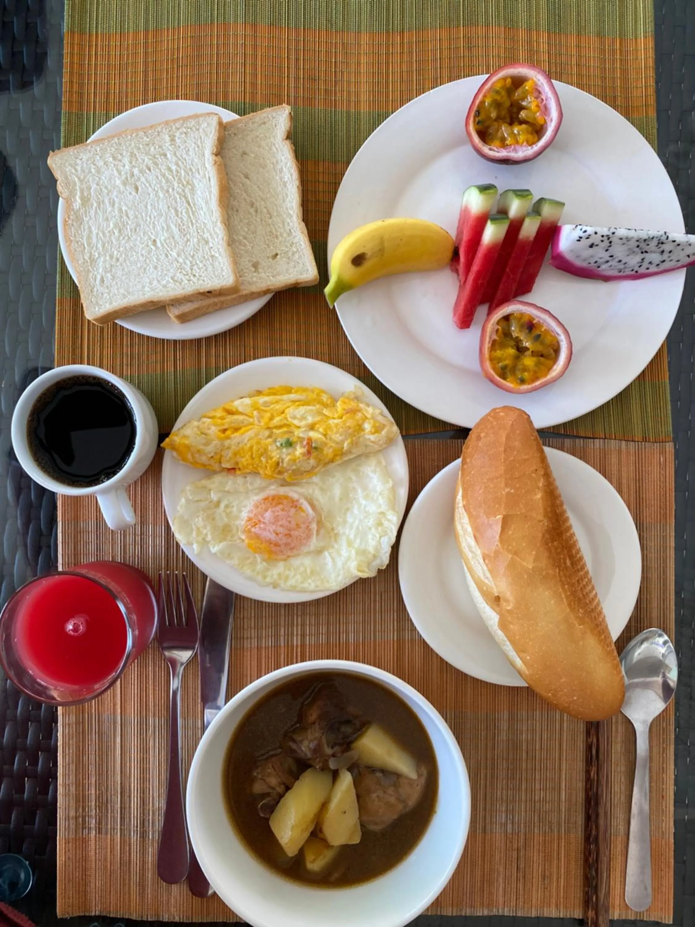 Breakfast in Hong Bin Bungalow
