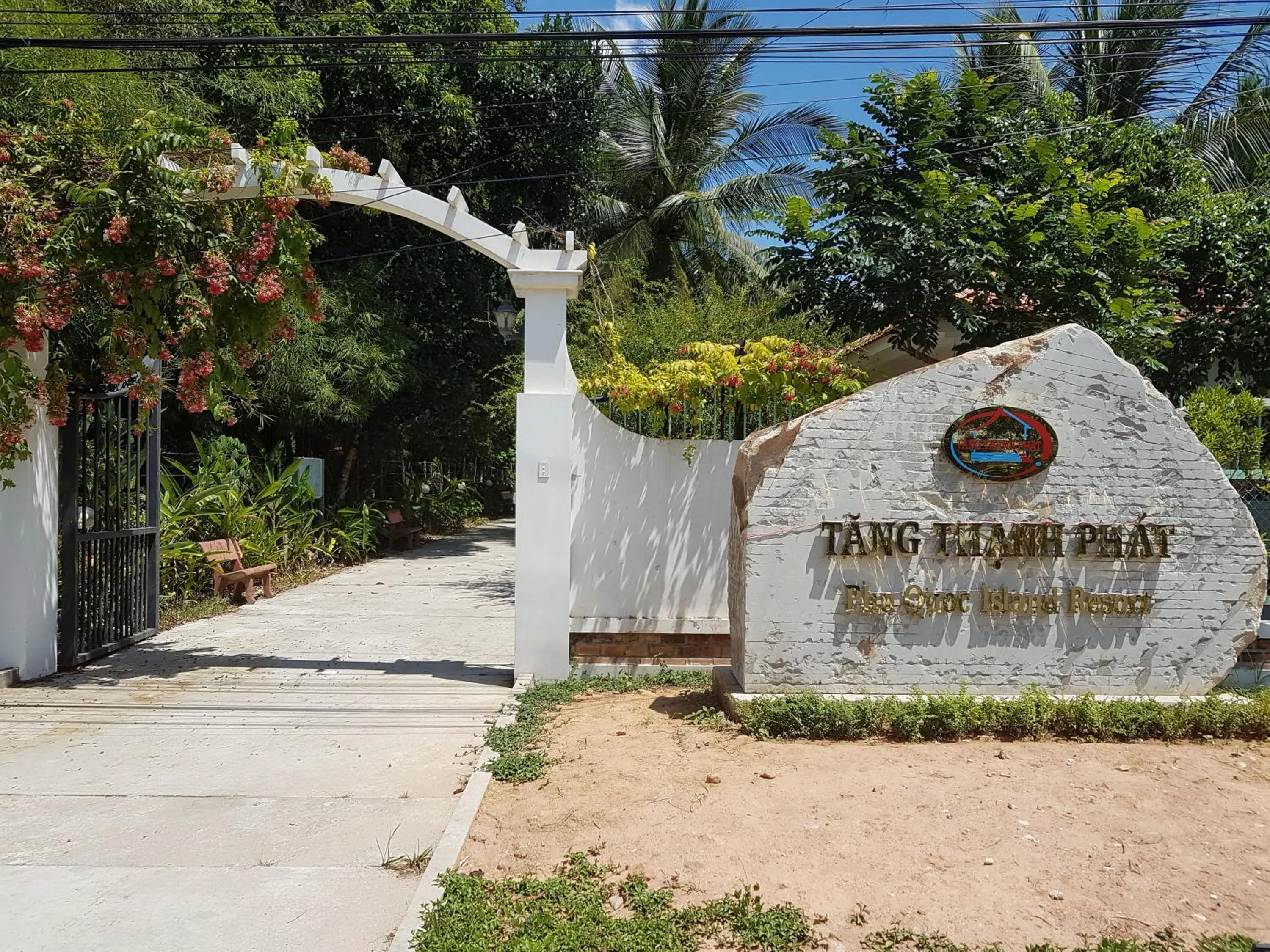 Property logo or sign in Tang Thanh Phat Resort