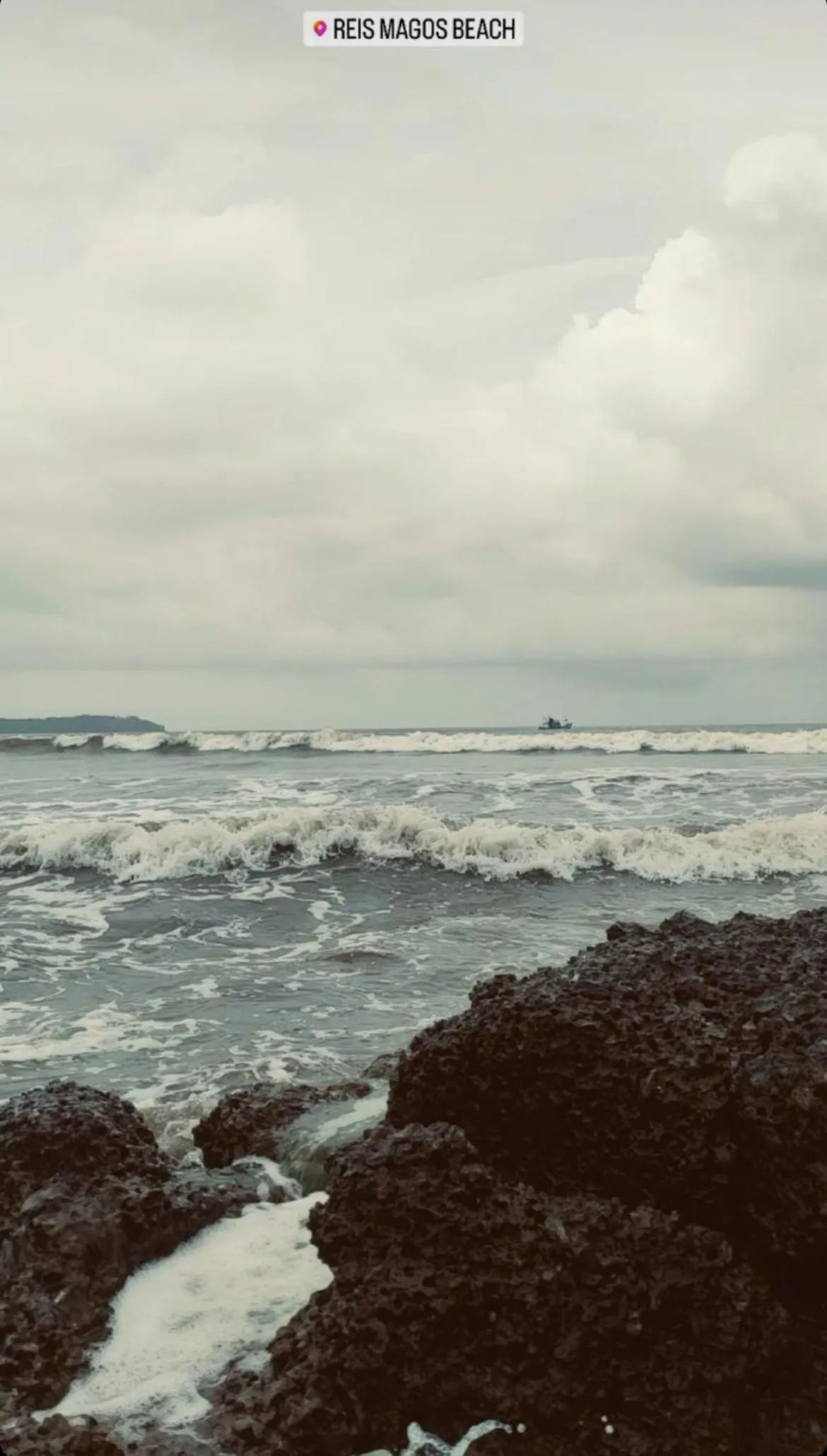 Beach in Casa De Calangute Hotel