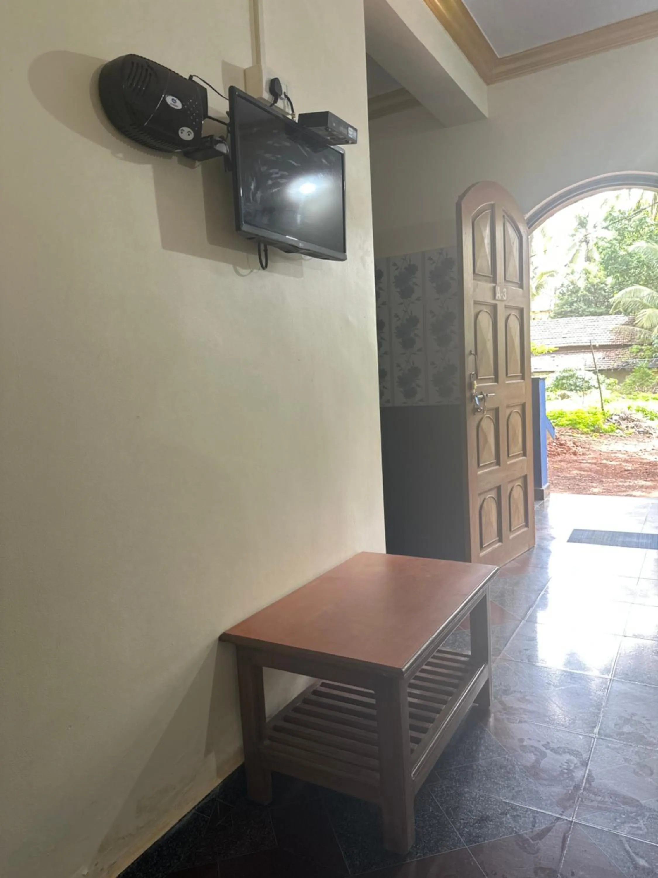 TV and multimedia in Casa De Calangute Hotel