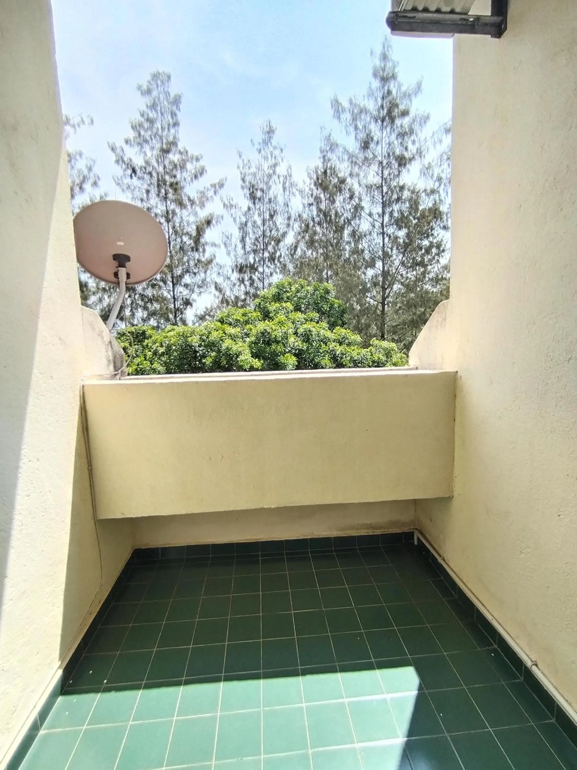 Balcony/Terrace in Teluk Batik Holiday Apartment