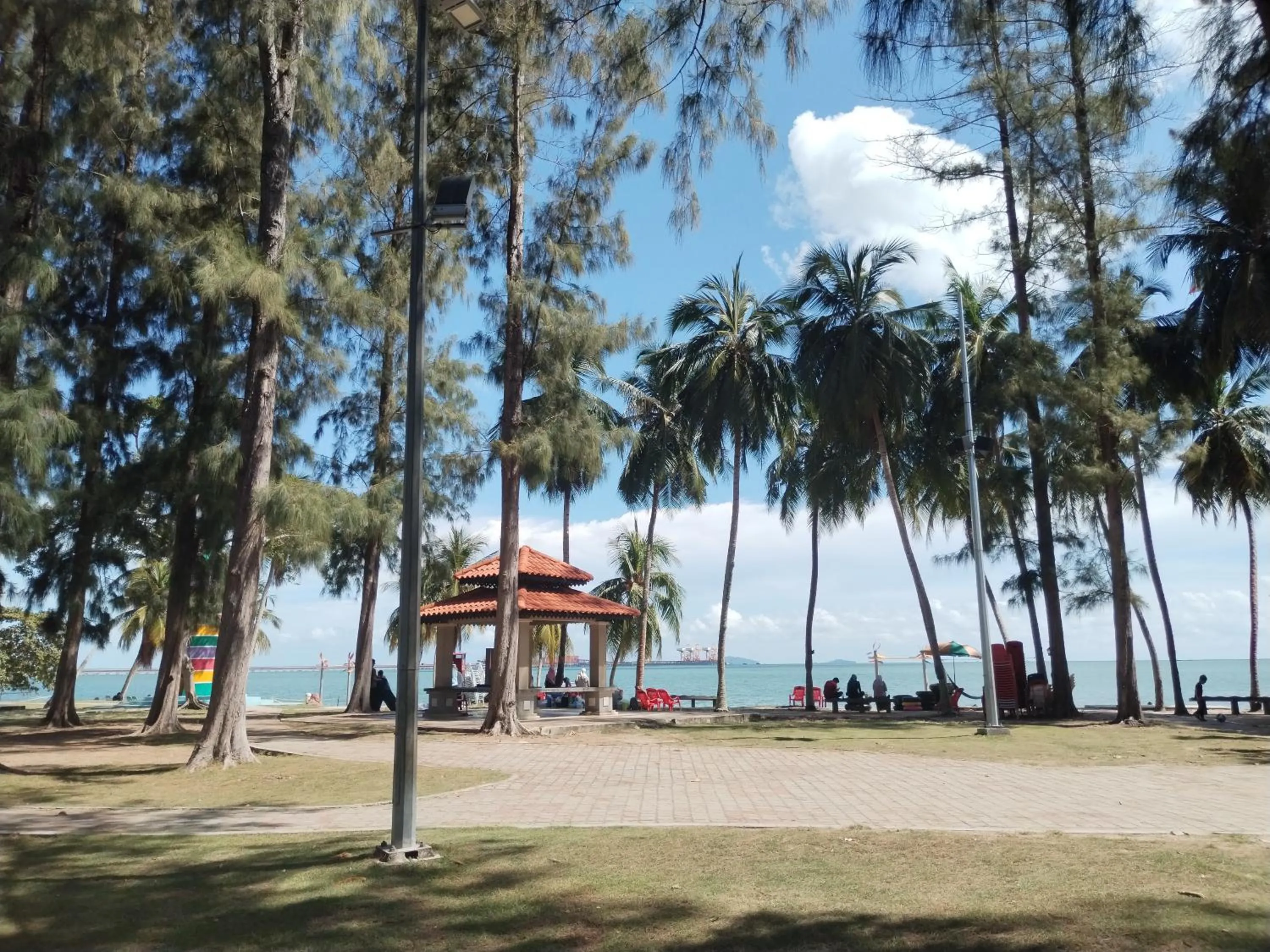 BBQ facilities in Teluk Batik Holiday Apartment