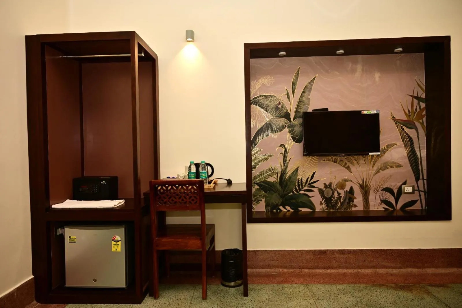 TV and multimedia in The Jais Boutique Stay