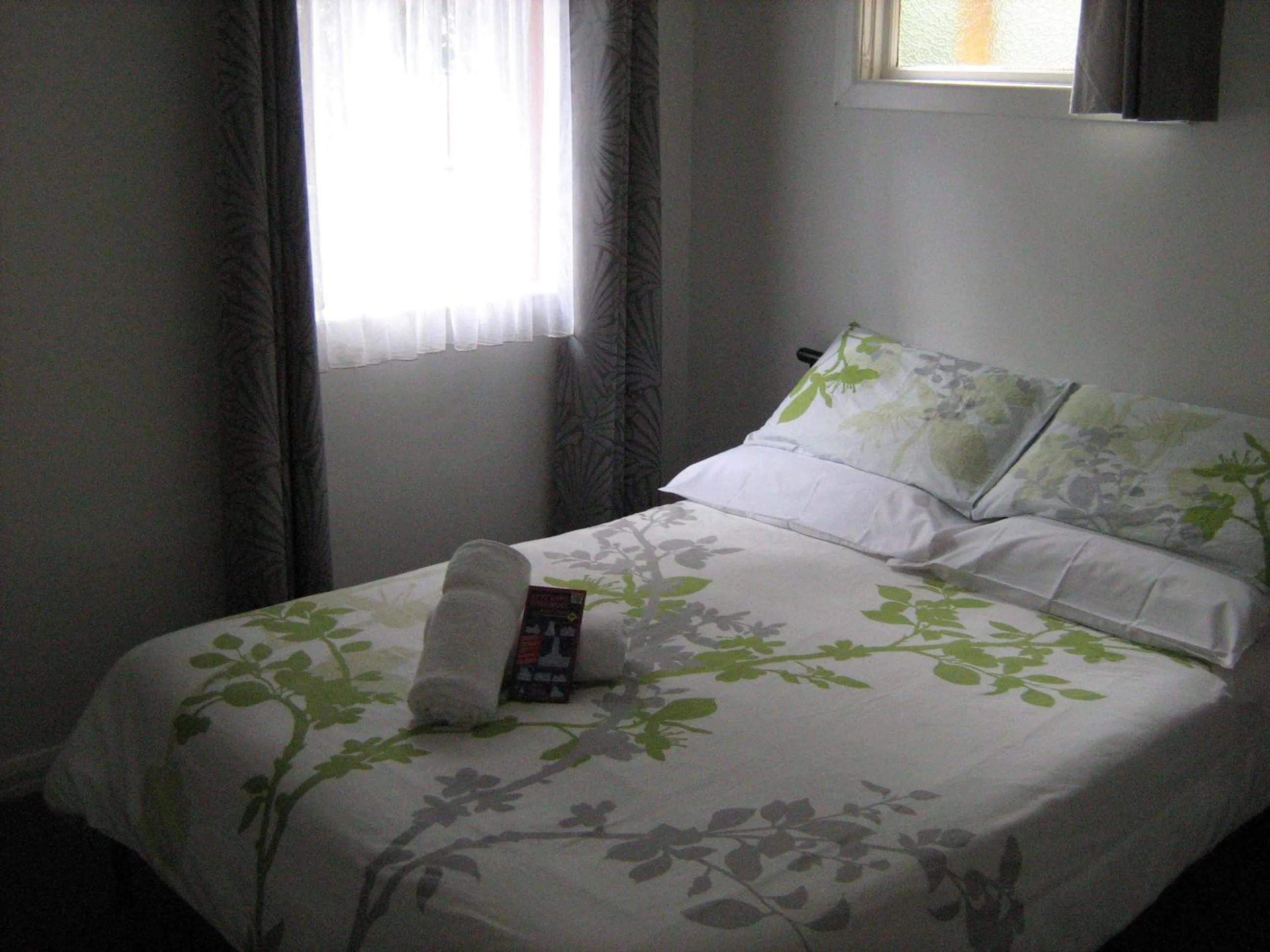 Bed in Kookaburra Inn