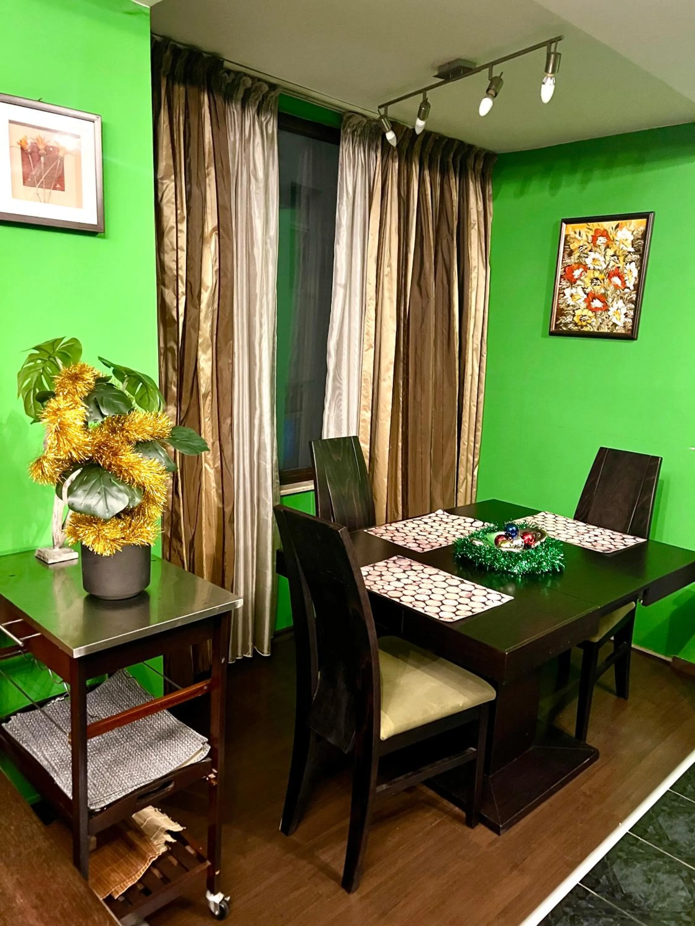 The Green Apartment 2BR - free parking