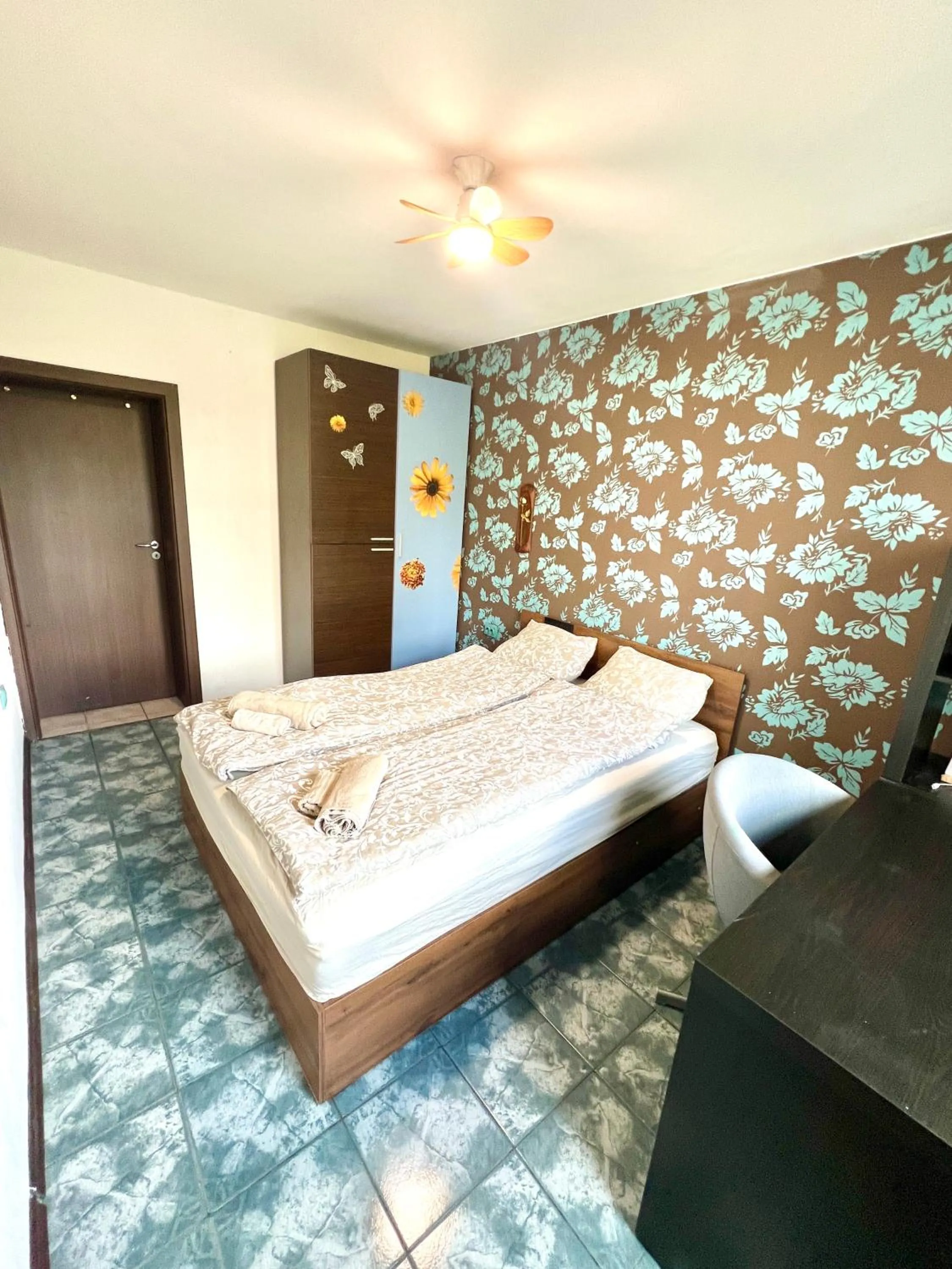 Bed in The Green Apartment 2BR - free parking