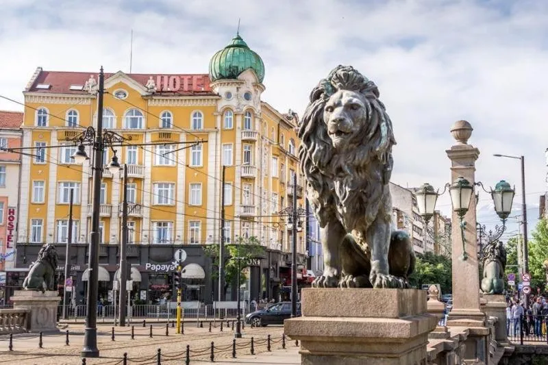 The Green Apartment 2BR - free parking